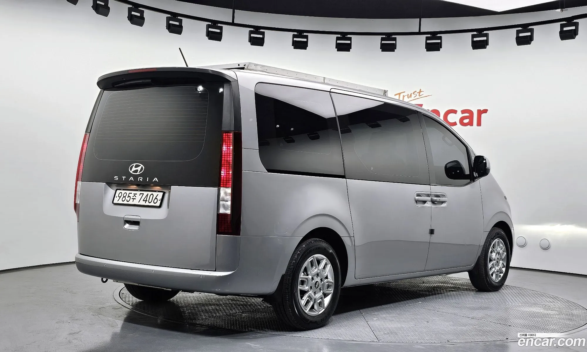Hyundai Staria 2024 — 11