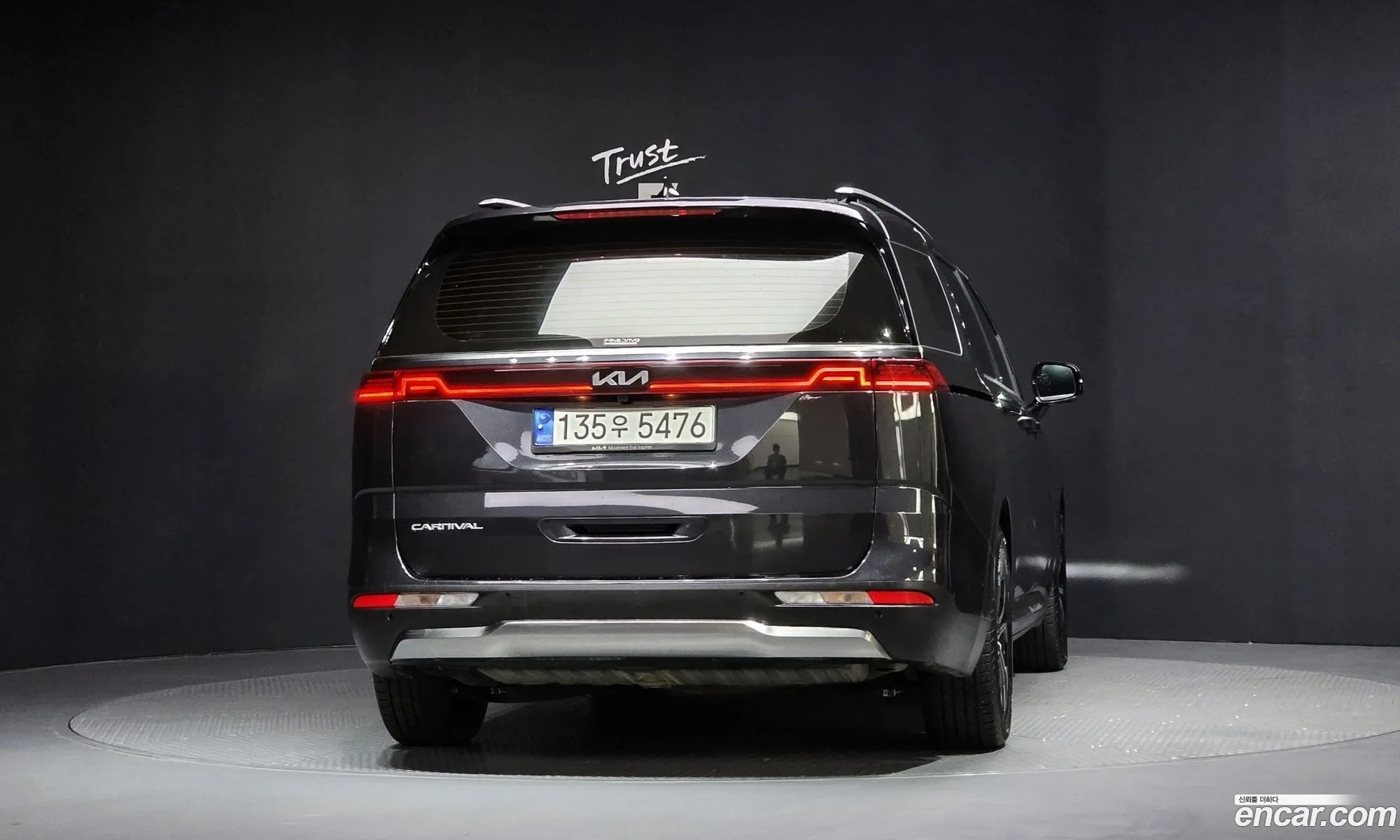 Kia Carnival 2021 — 2