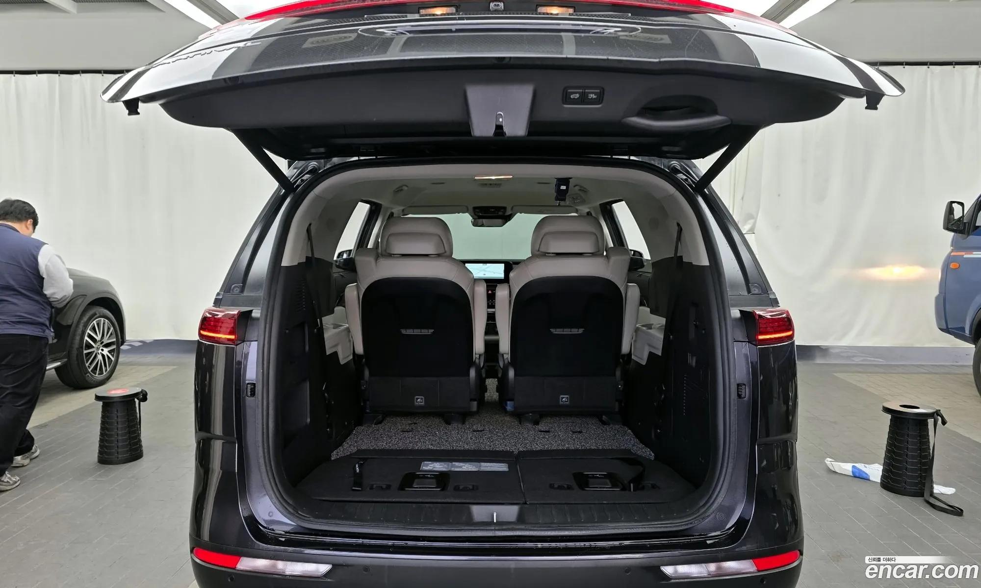 Kia Carnival 2021 — 12