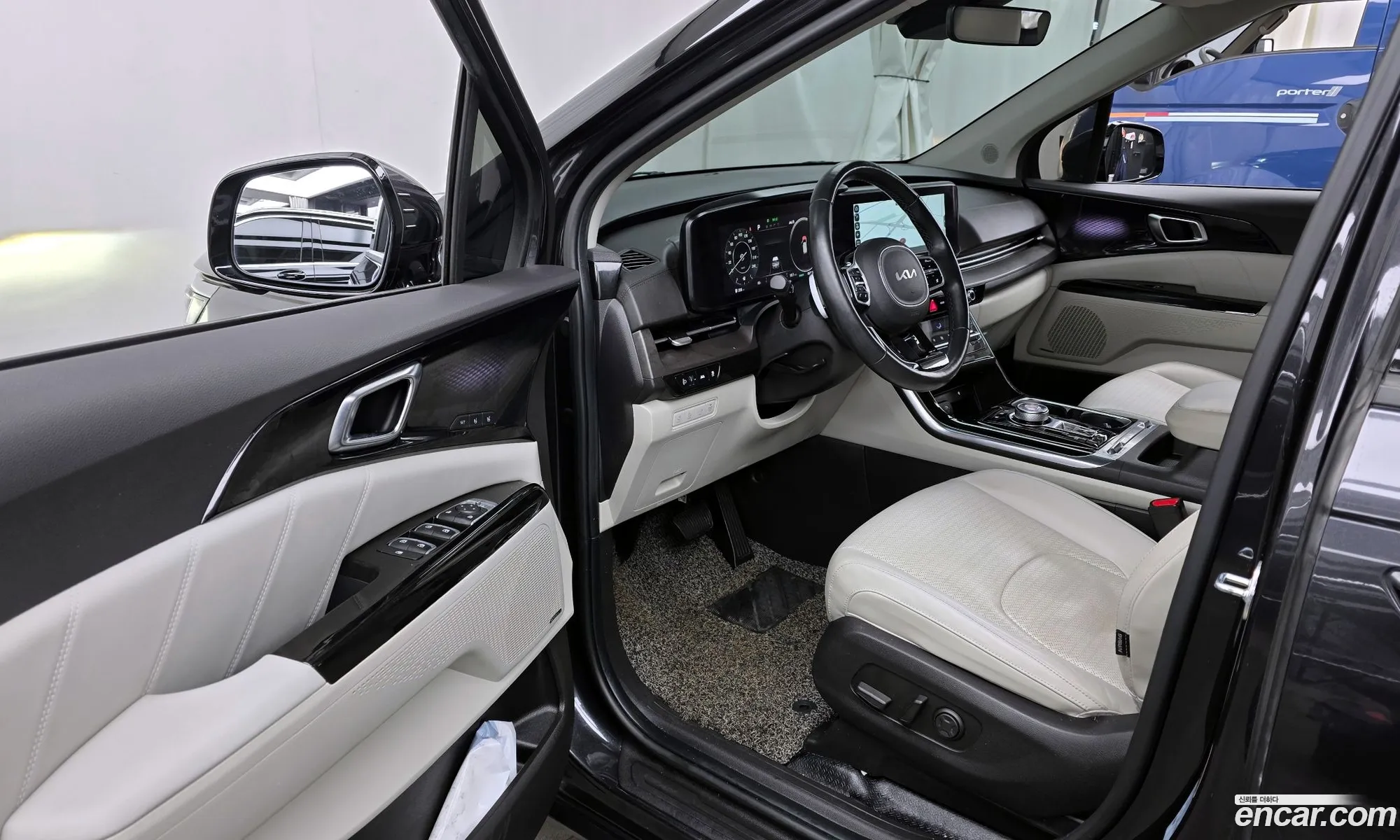 Kia Carnival 2021 — 5
