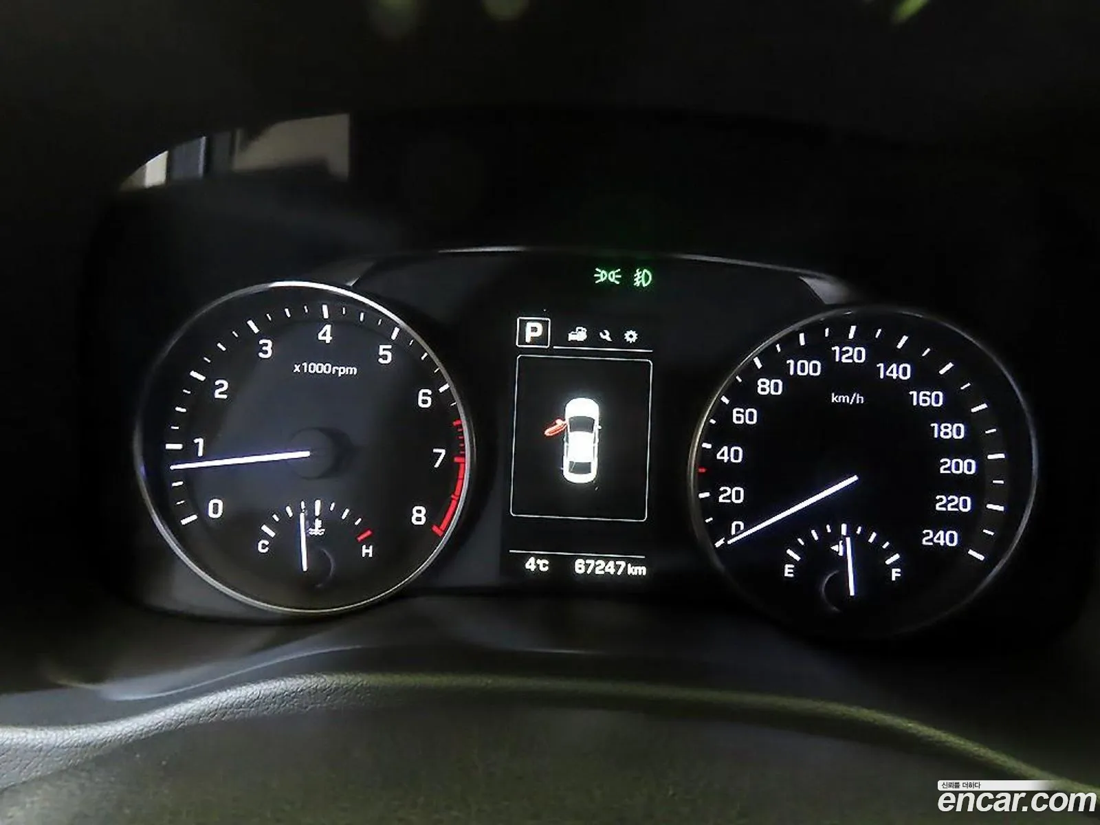 Hyundai Elantra AD 2016 — 12