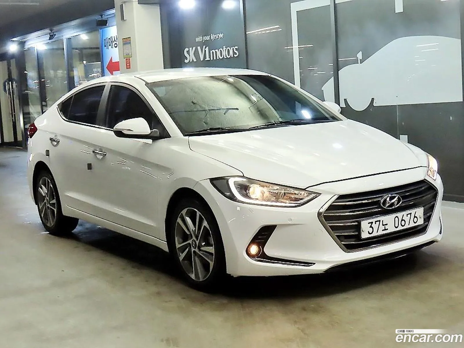 Hyundai Elantra AD 2016 — 19