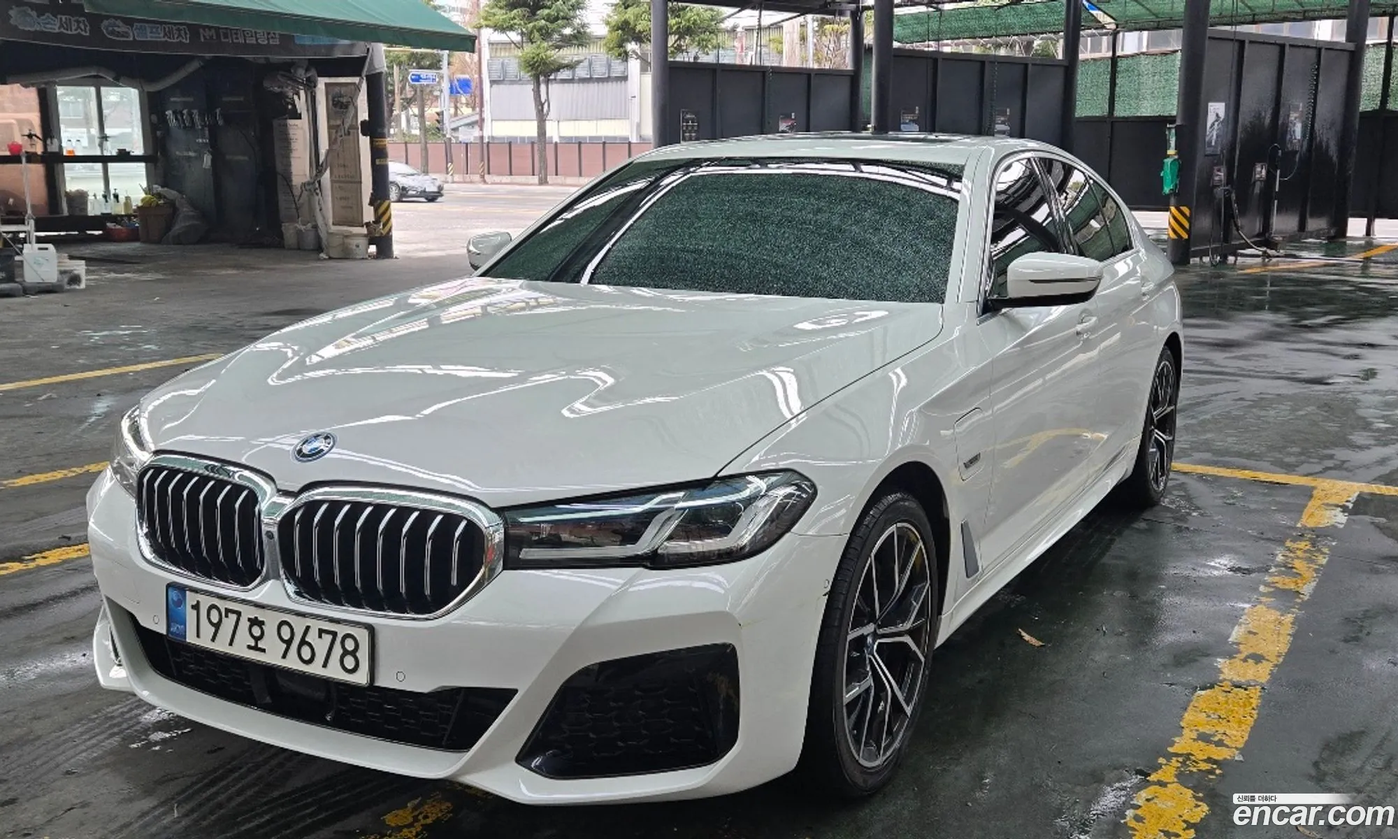 BMW 5 Series 2022 — 9