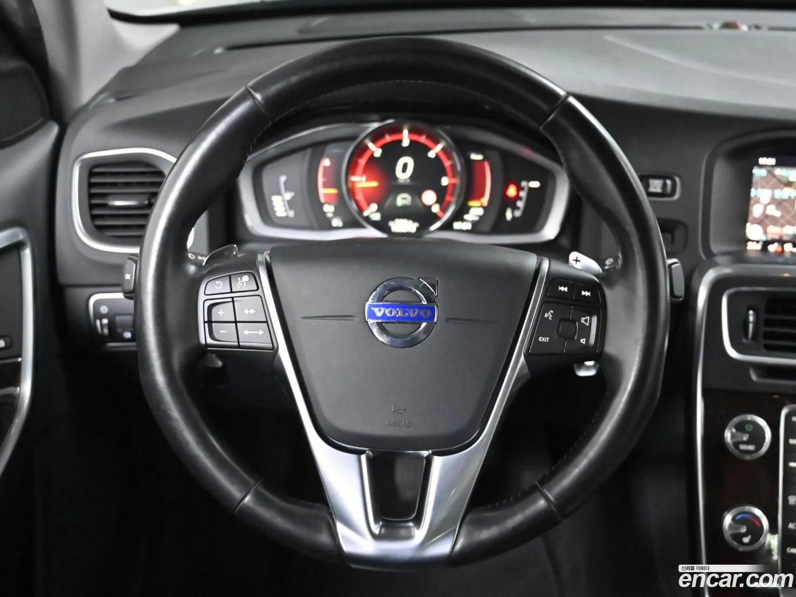 Volvo S60 2018 — 10