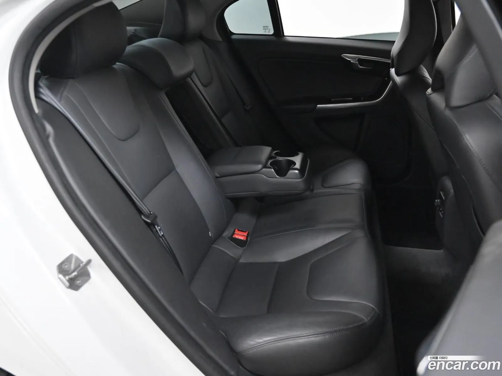 Volvo S60 2018 — 4