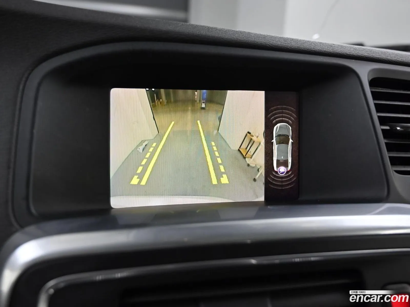 Volvo S60 2018 — 2