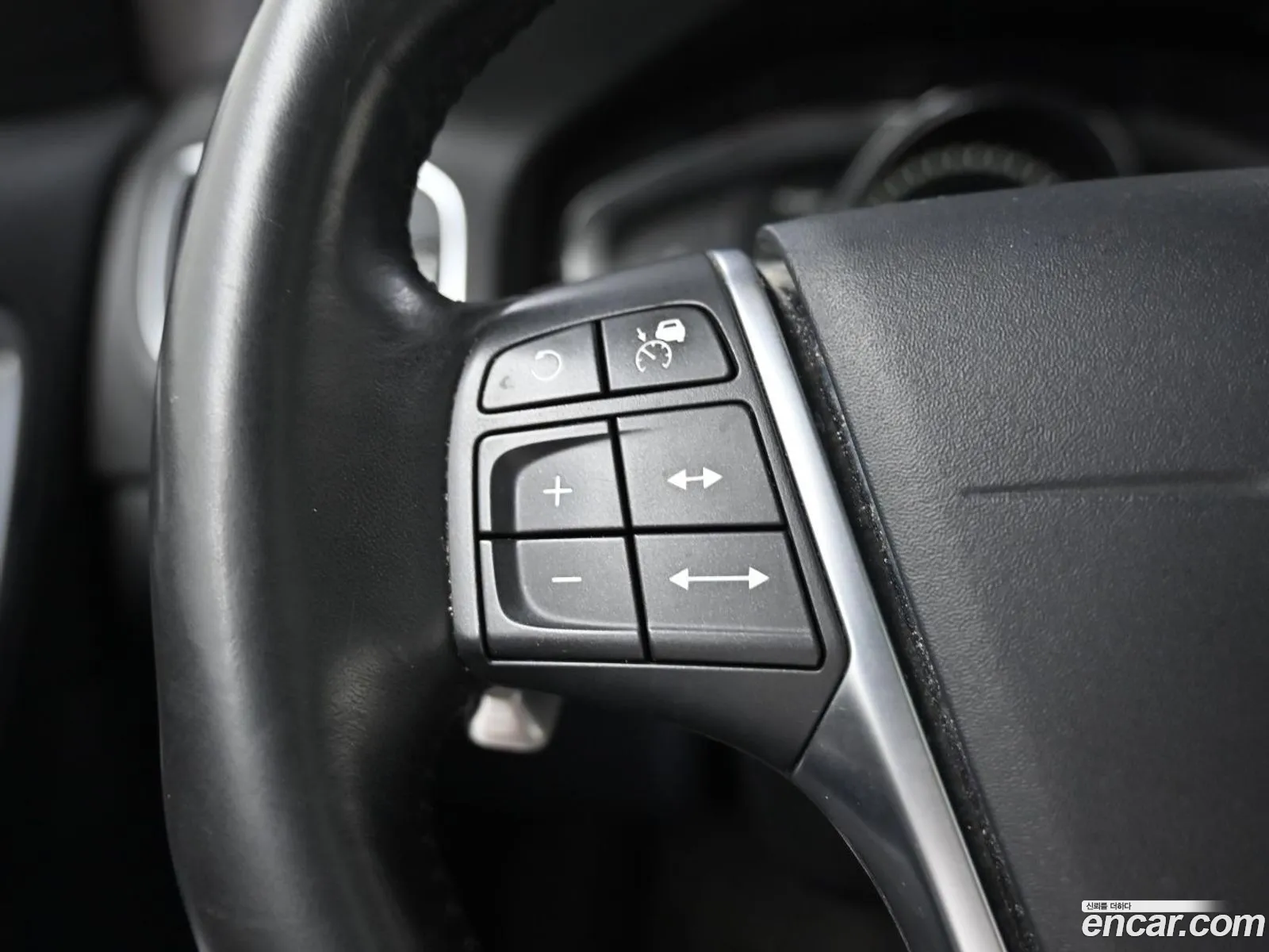 Volvo S60 2018 — 12