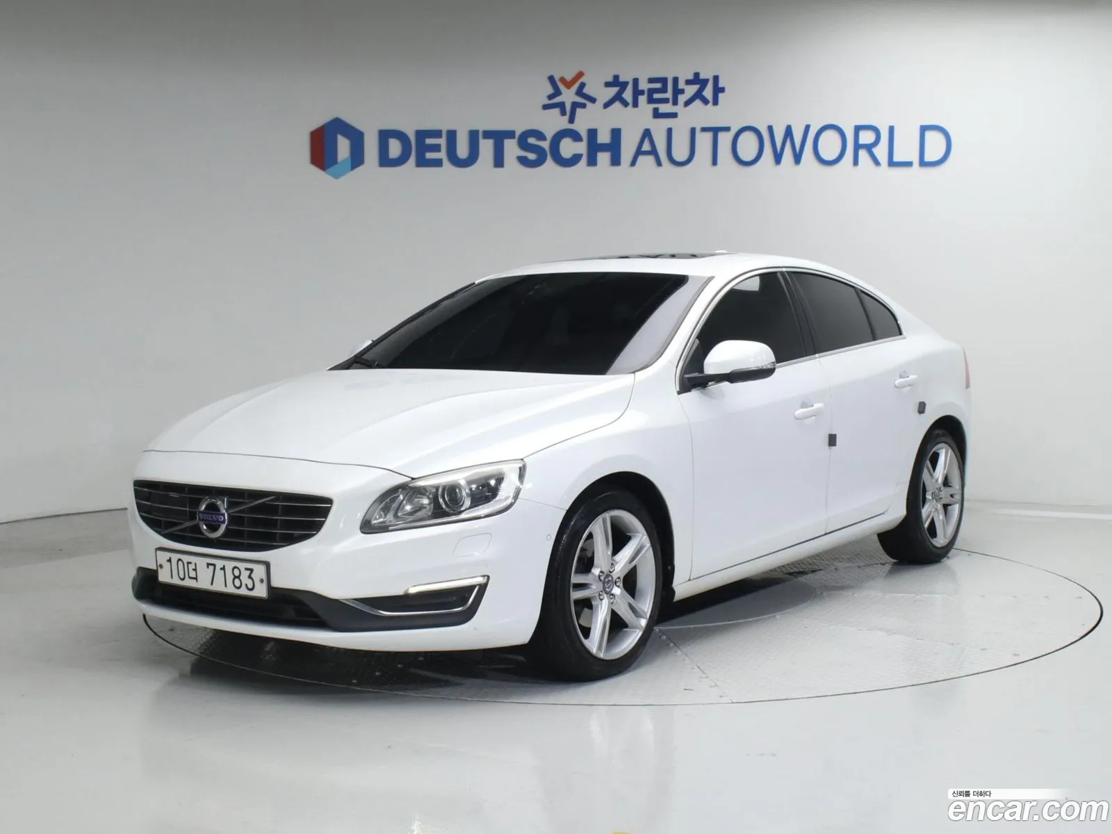 Volvo S60 2018 — 16