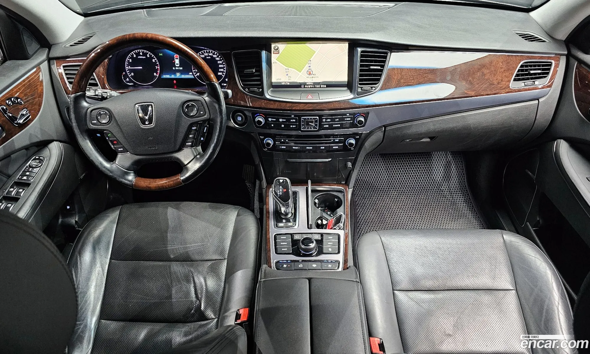 Hyundai Equus 2014 — 11