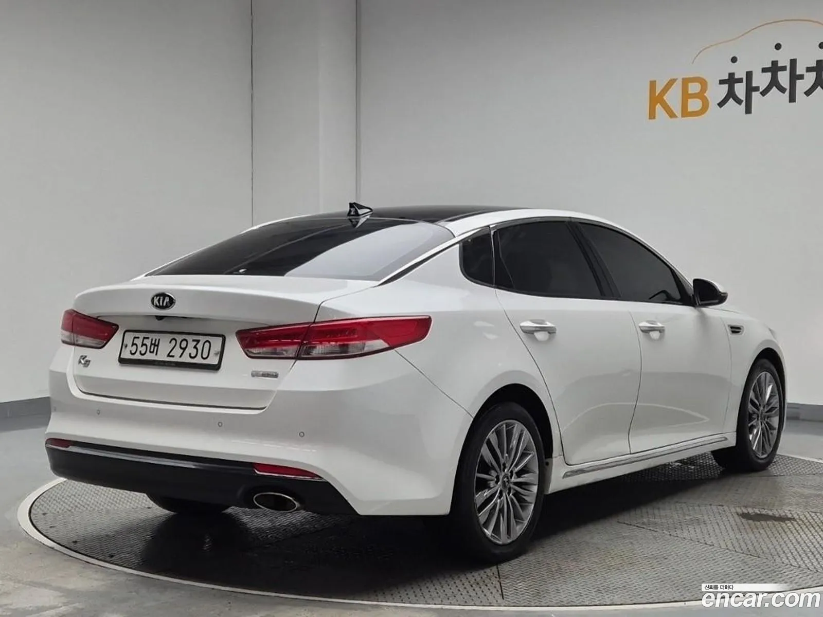 Kia K5 2015 — 2