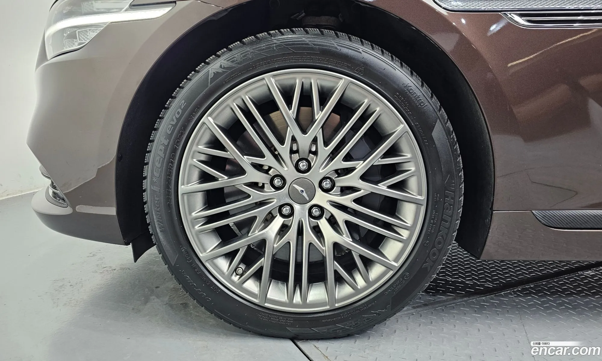Genesis G90 2021 — 2