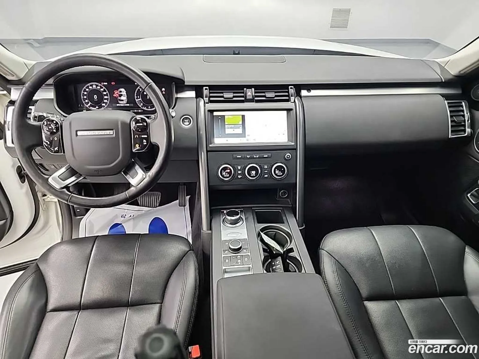 Land Rover Discovery 5 2020 — 17