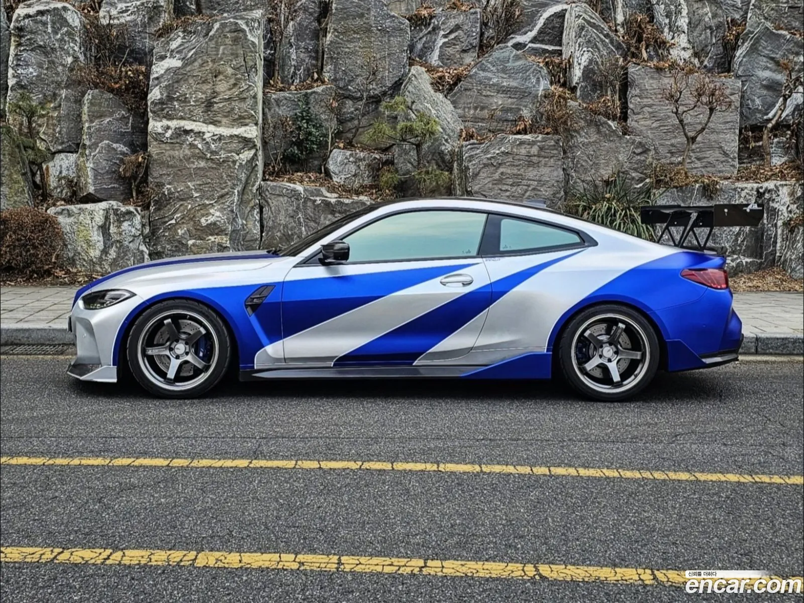 BMW M4 2023 — 10
