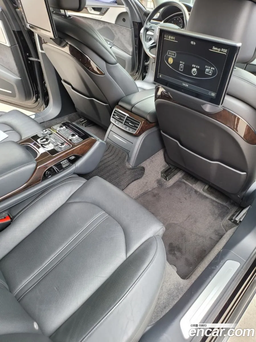 Audi A8 2014 — 18