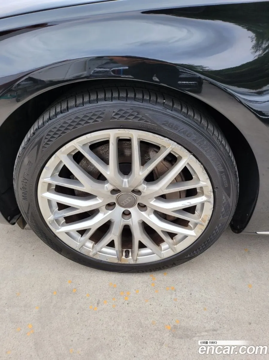 Audi A8 2014 — 2