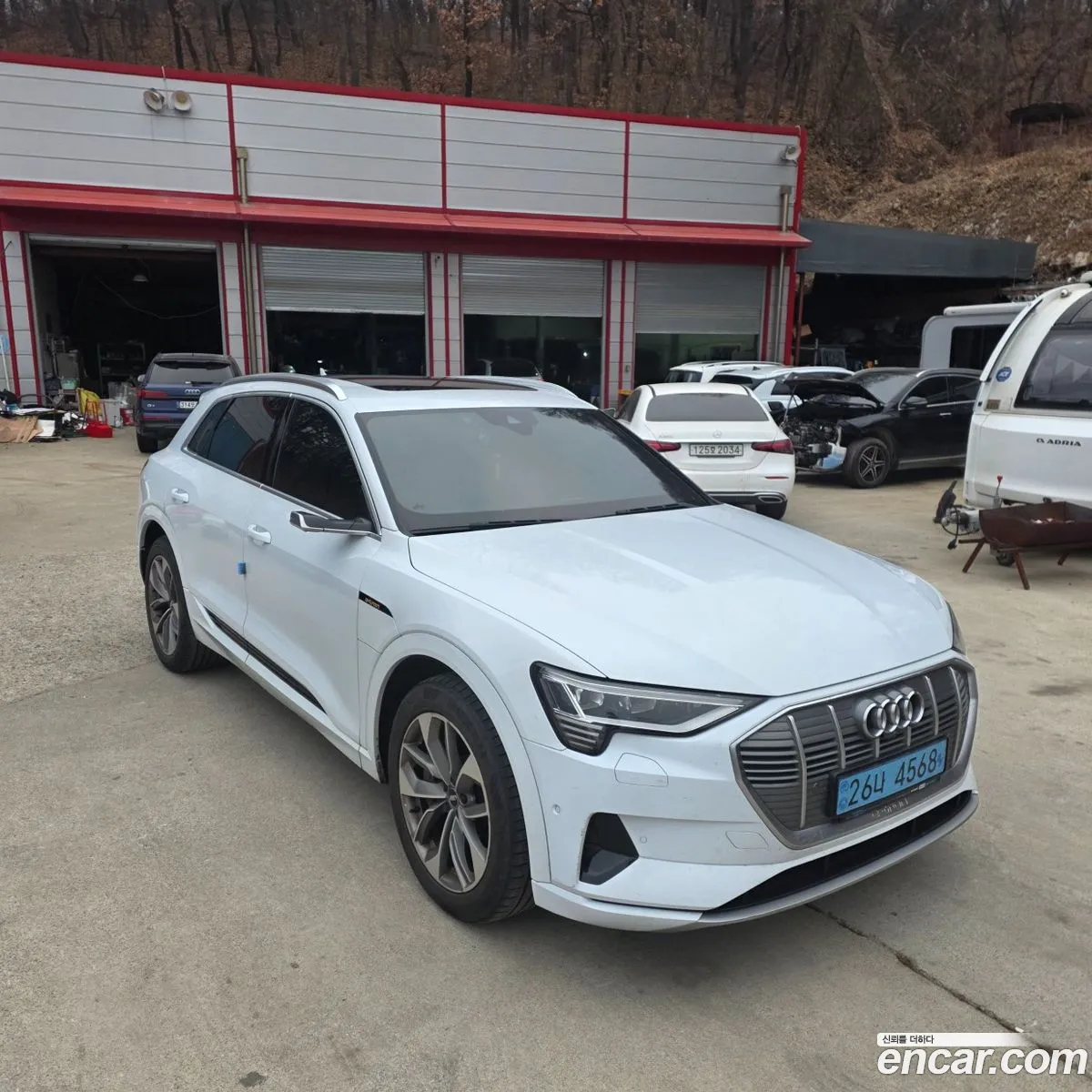 Audi e-tron 2020 — 6