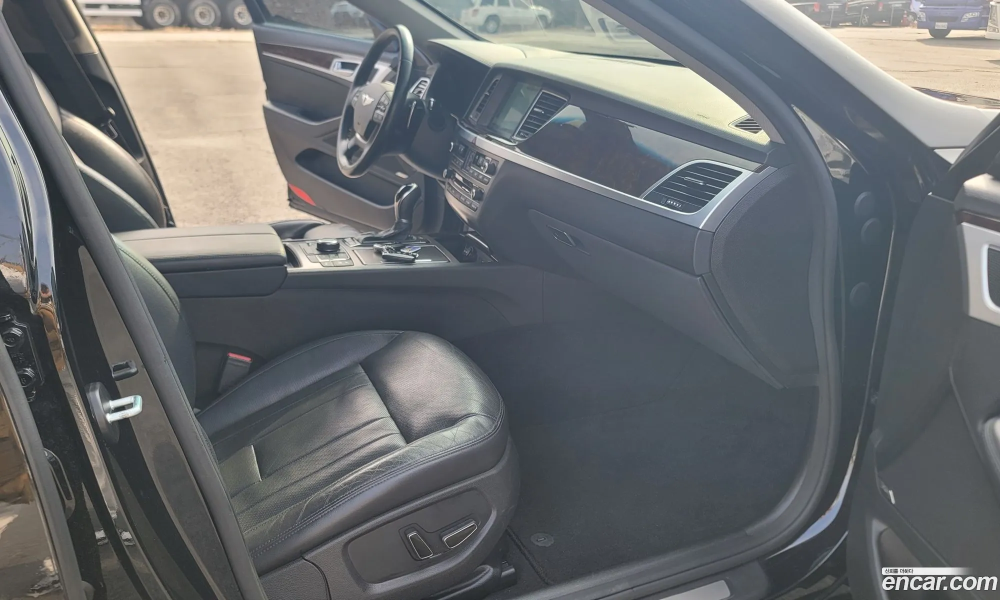 Hyundai Genesis DH 2016 — 4