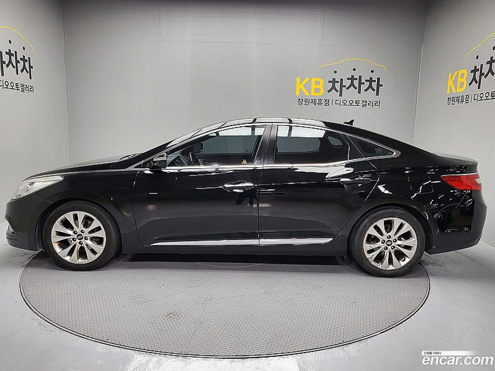 Hyundai Grandeur HG 2012 — 13