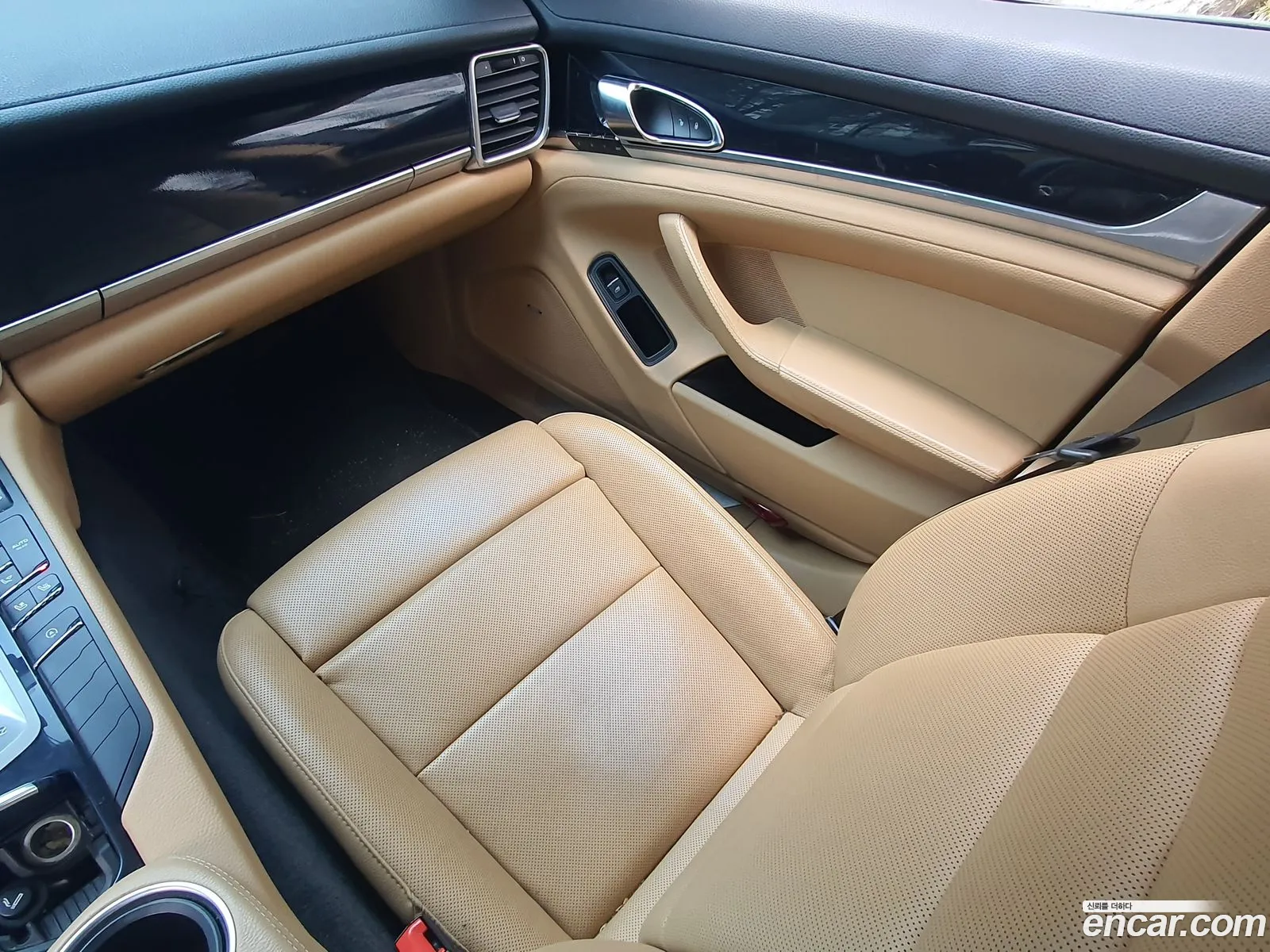Porsche Panamera 2015 — 12