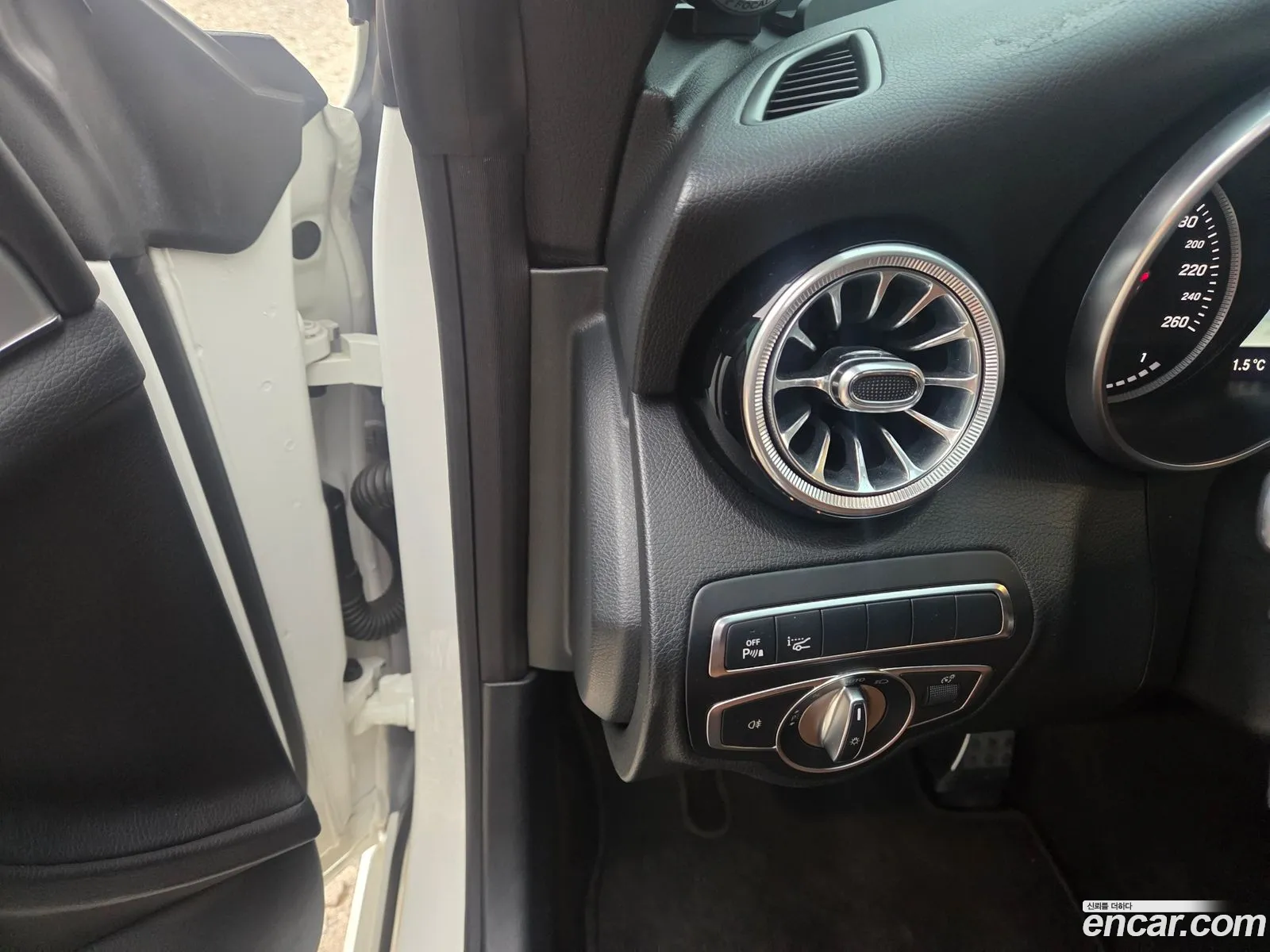 Mercedes-Benz C-Class W205 2017 — 4