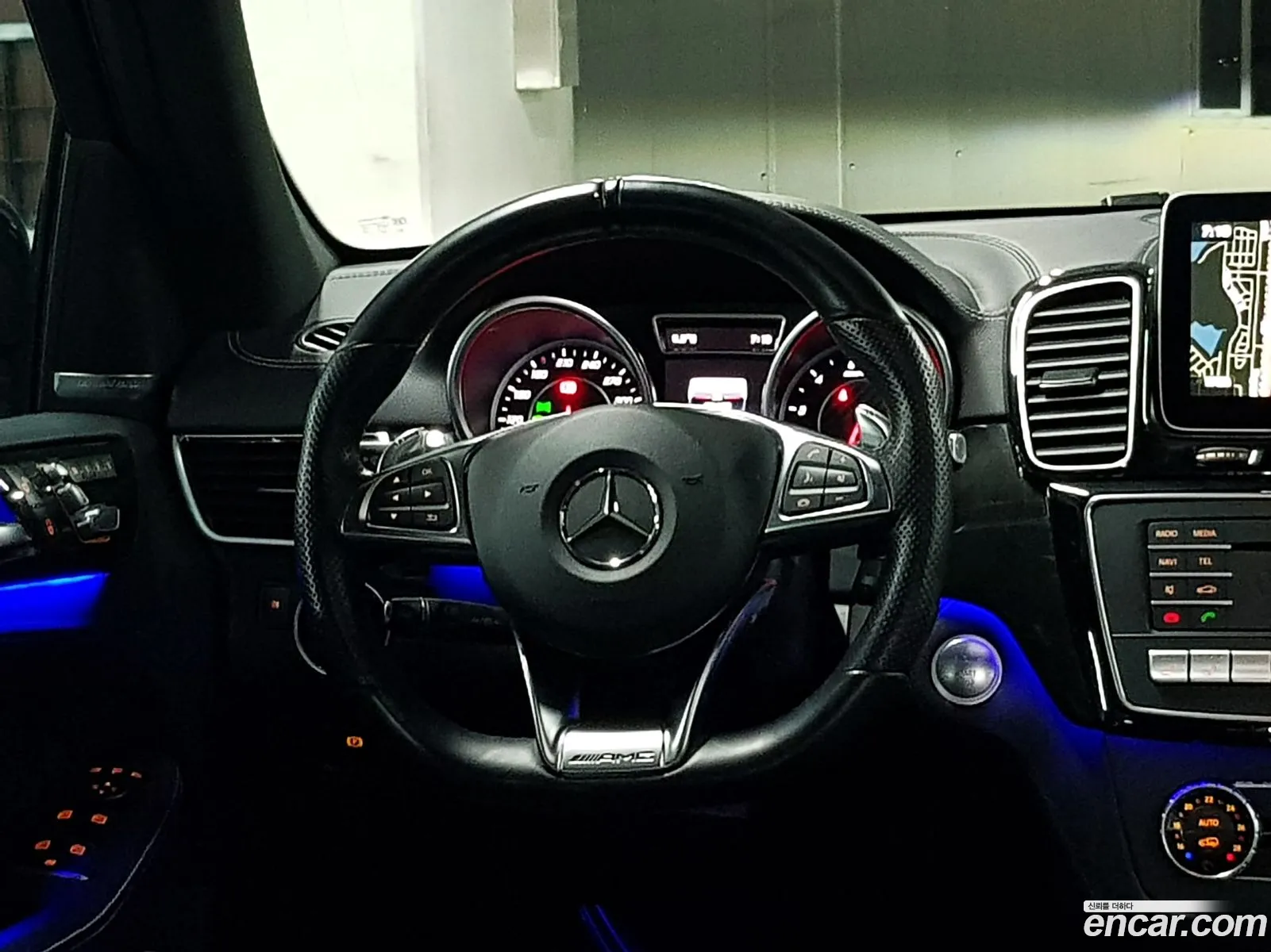 Mercedes-Benz GLE-Class W166 2017 — 17
