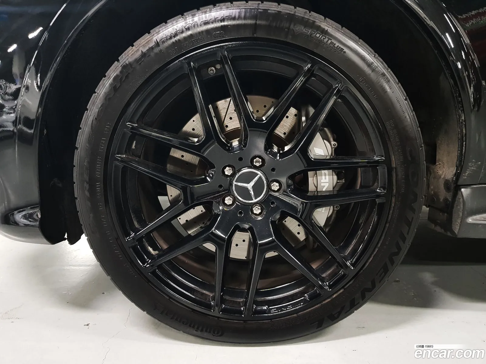 Mercedes-Benz GLE-Class W166 2017 — 15