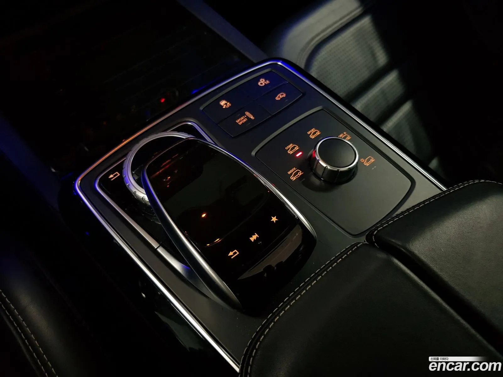 Mercedes-Benz GLE-Class W166 2017 — 12