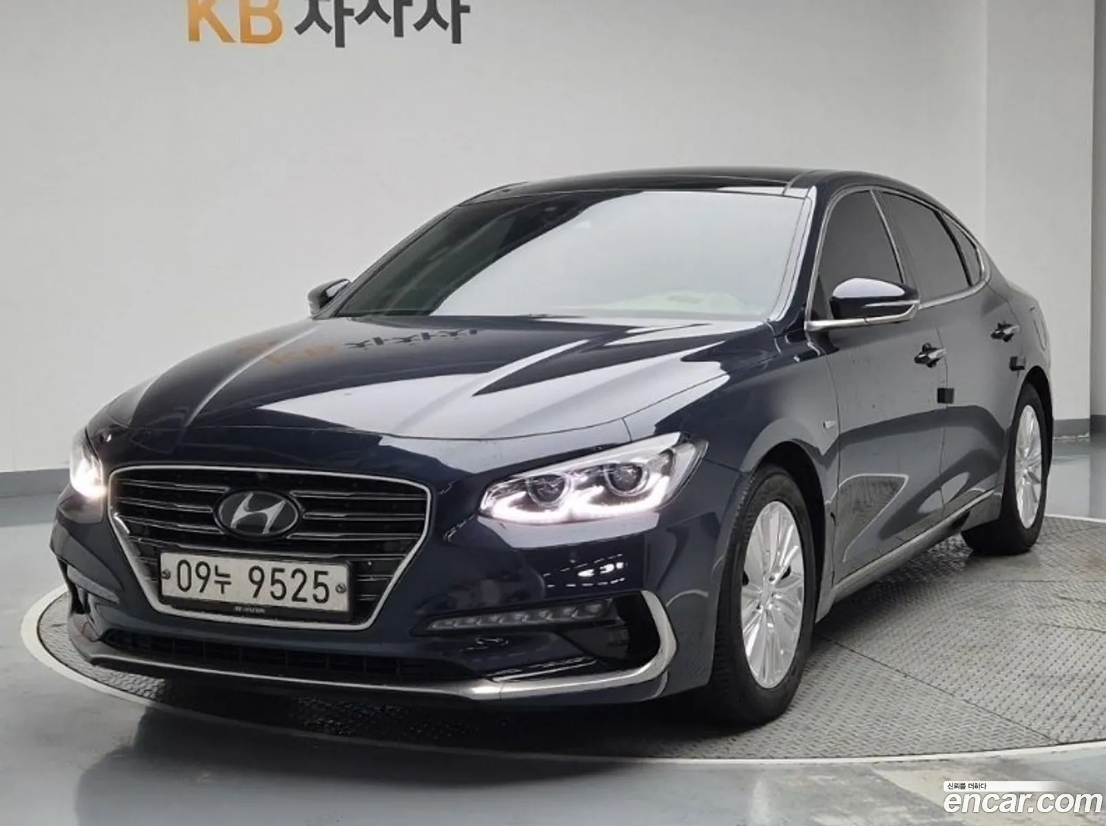 Hyundai Grandeur IG Hybrid 2017 — 18