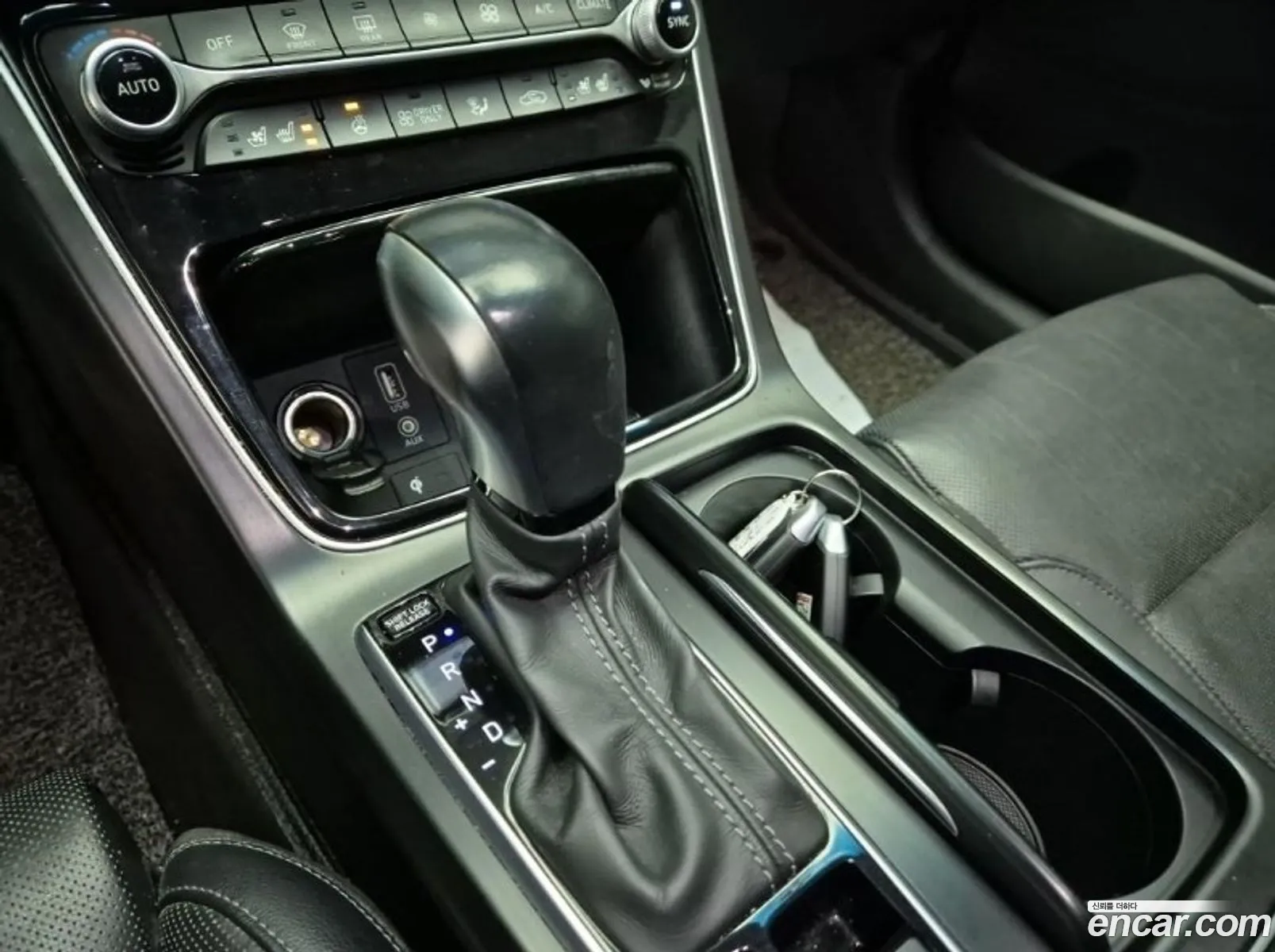 Hyundai Grandeur IG Hybrid 2017 — 12