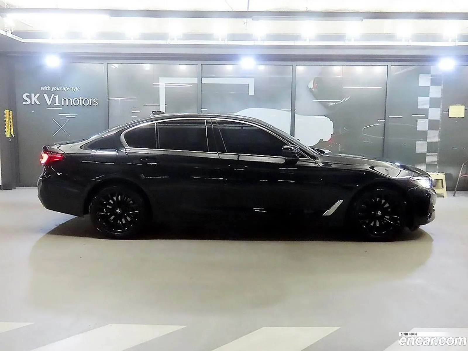 BMW 5 Series 2022 — 8