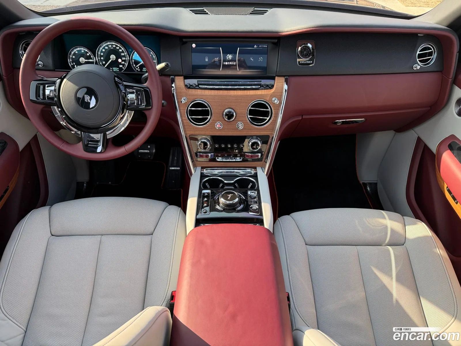 Rolls-Royce Cullinan 2020 — 2