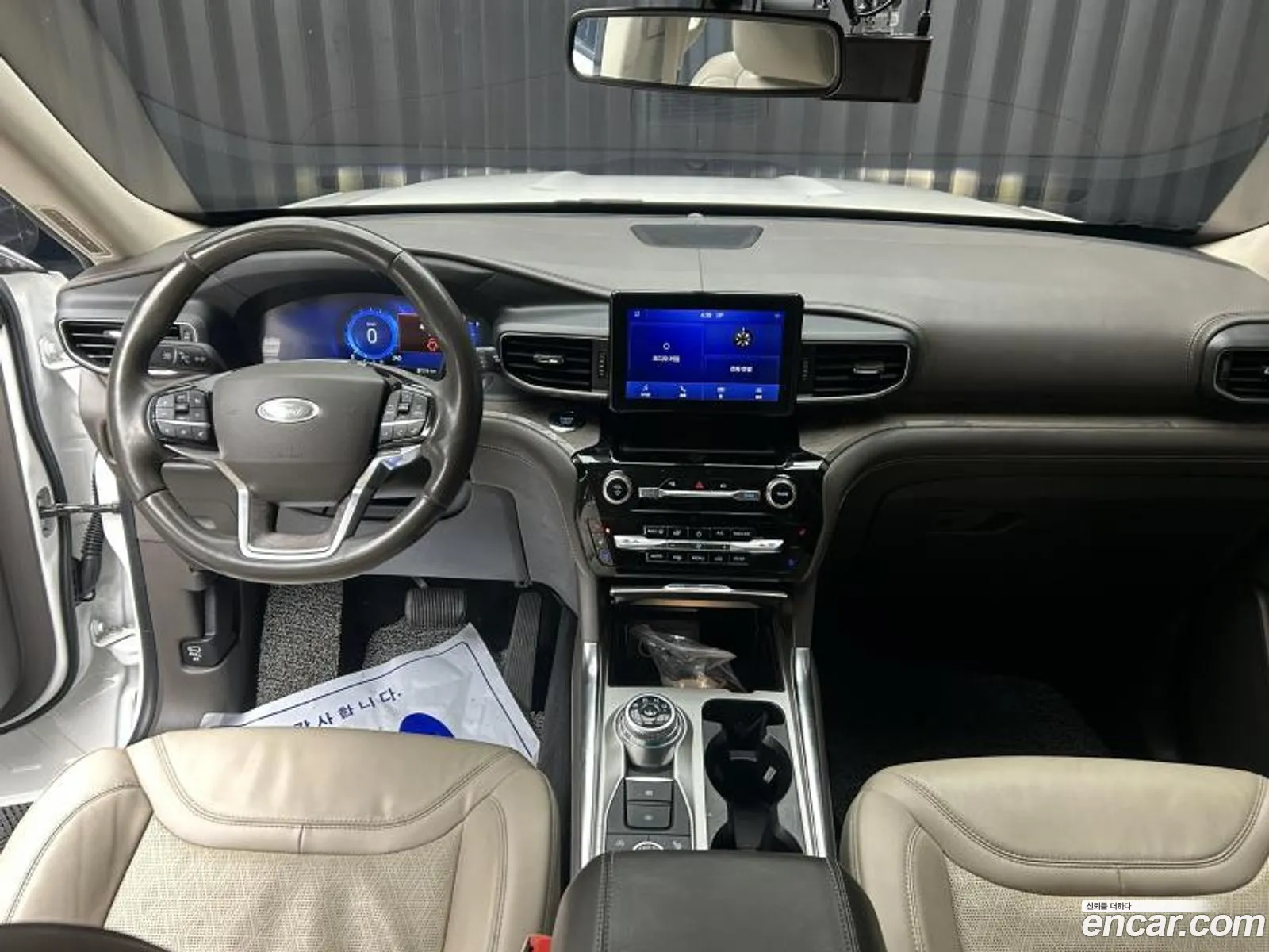 Ford Explorer 6th Gen 2022 — 18