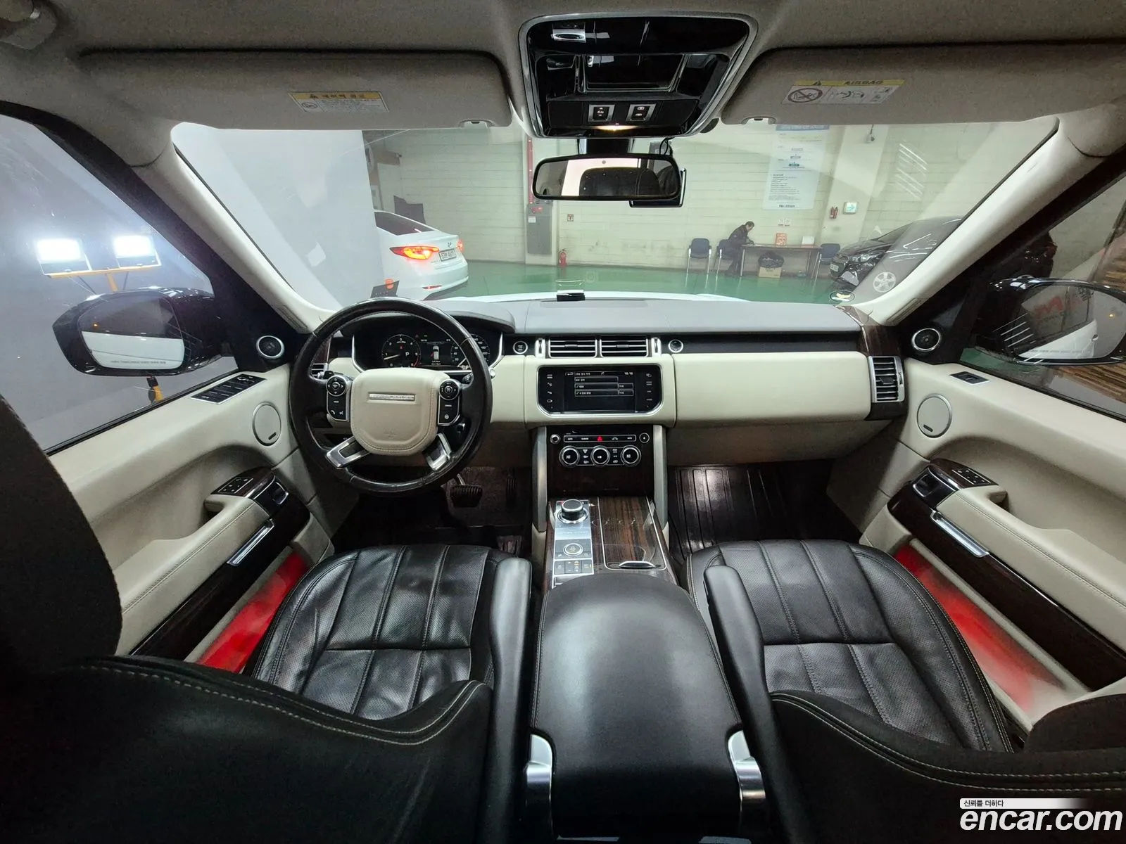 Land Rover Range Rover 2015 — 15
