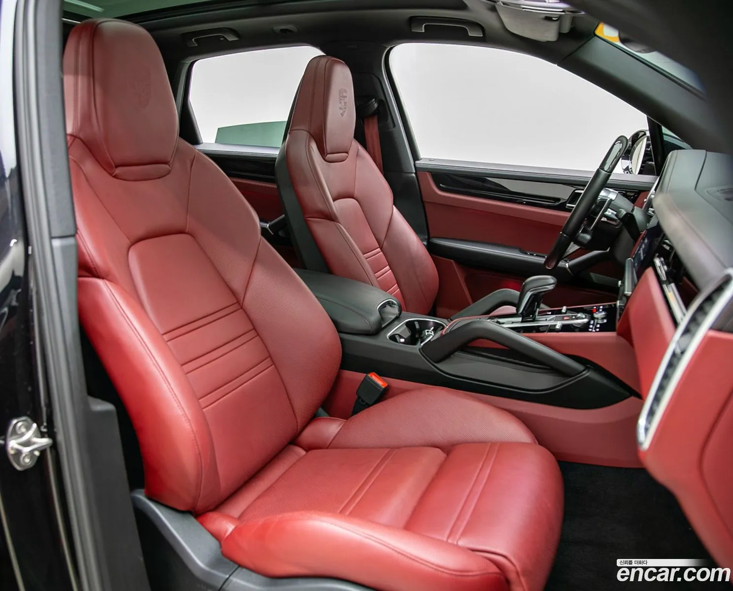 Porsche Cayenne 2020 — 18
