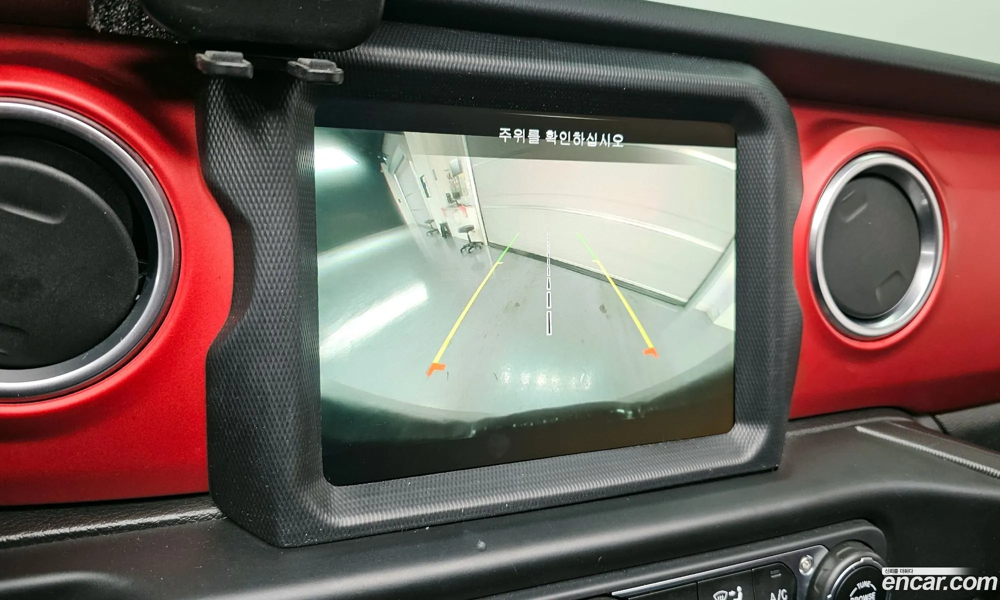 Jeep Wrangler 2020 — 17