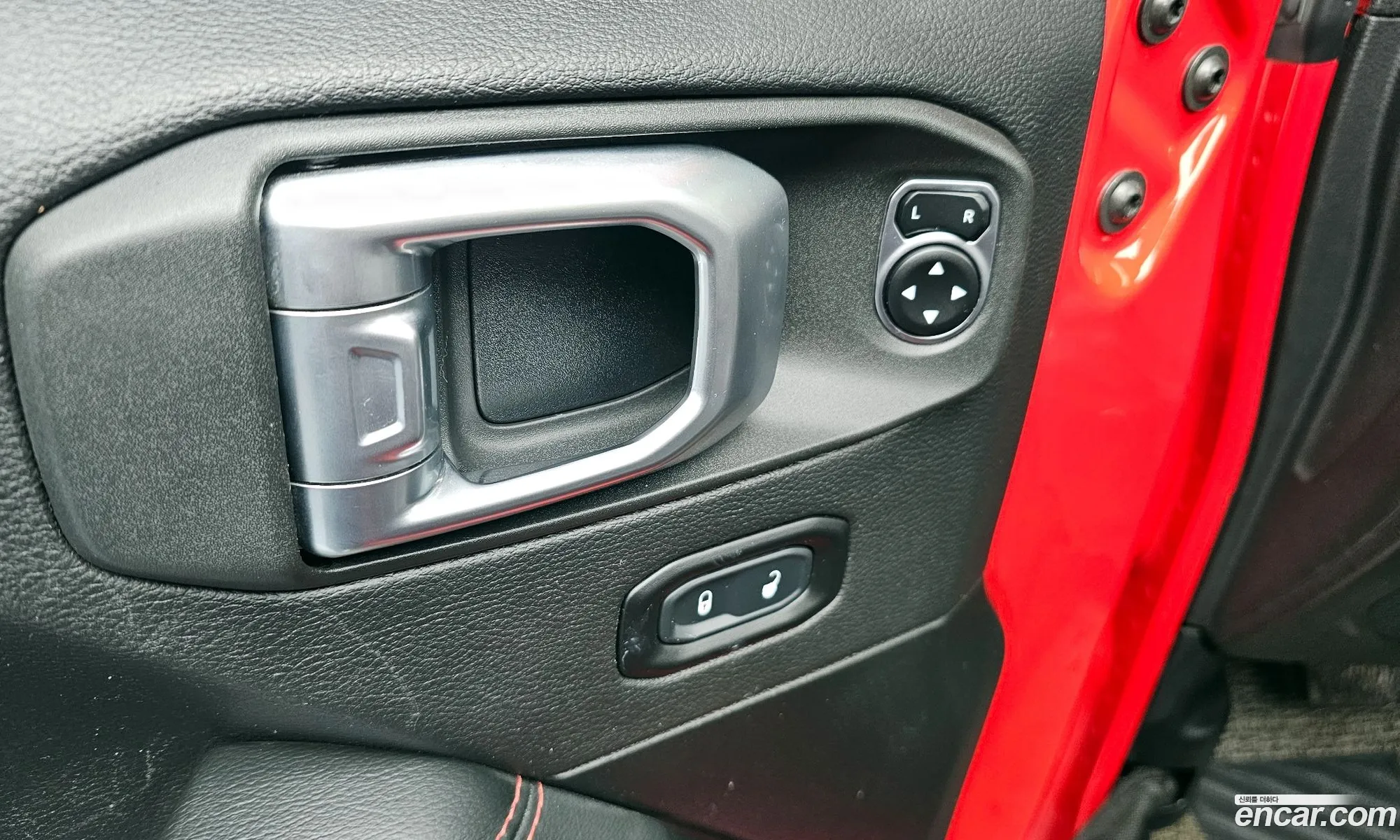 Jeep Wrangler 2020 — 18