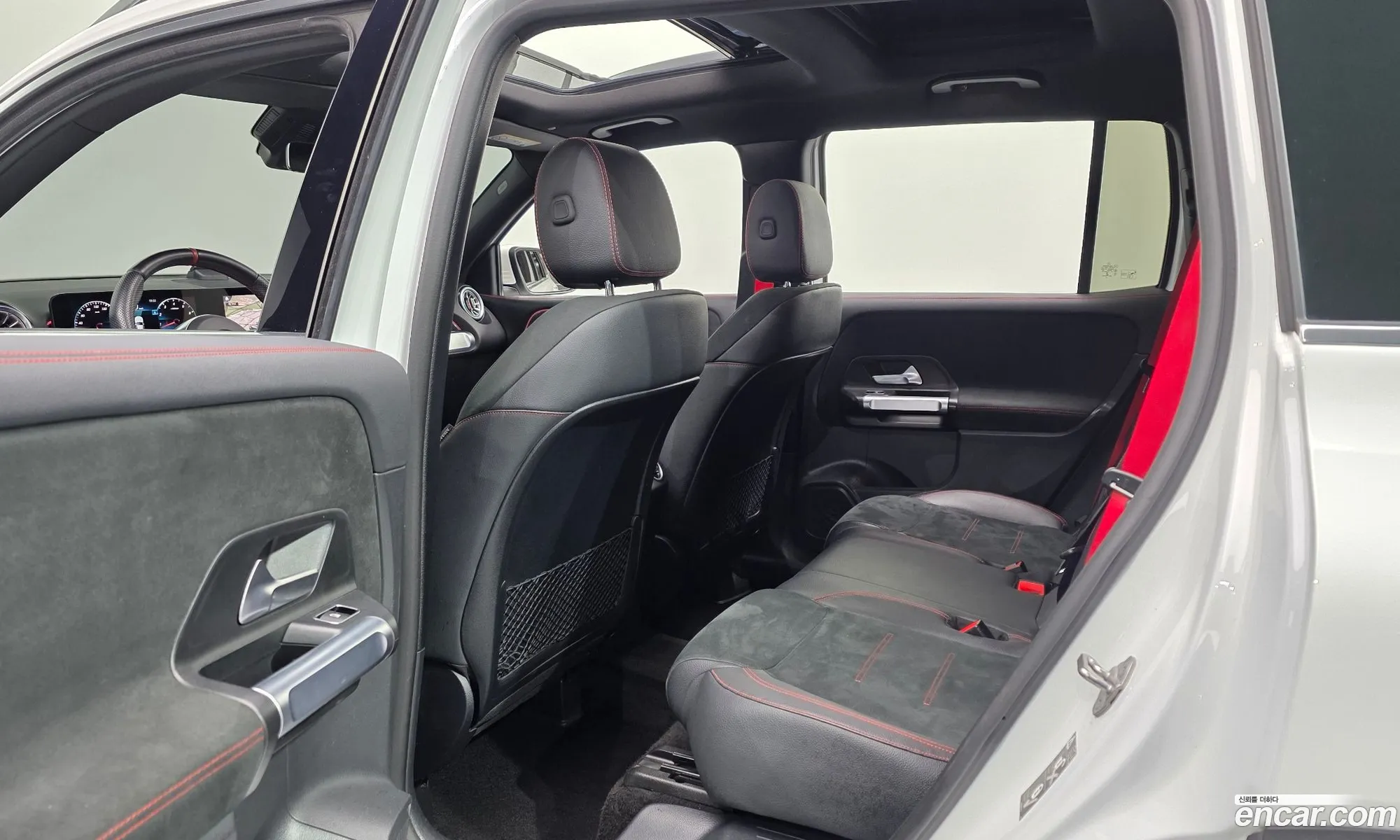 Mercedes-Benz GLB-Class X247 2023 — 16