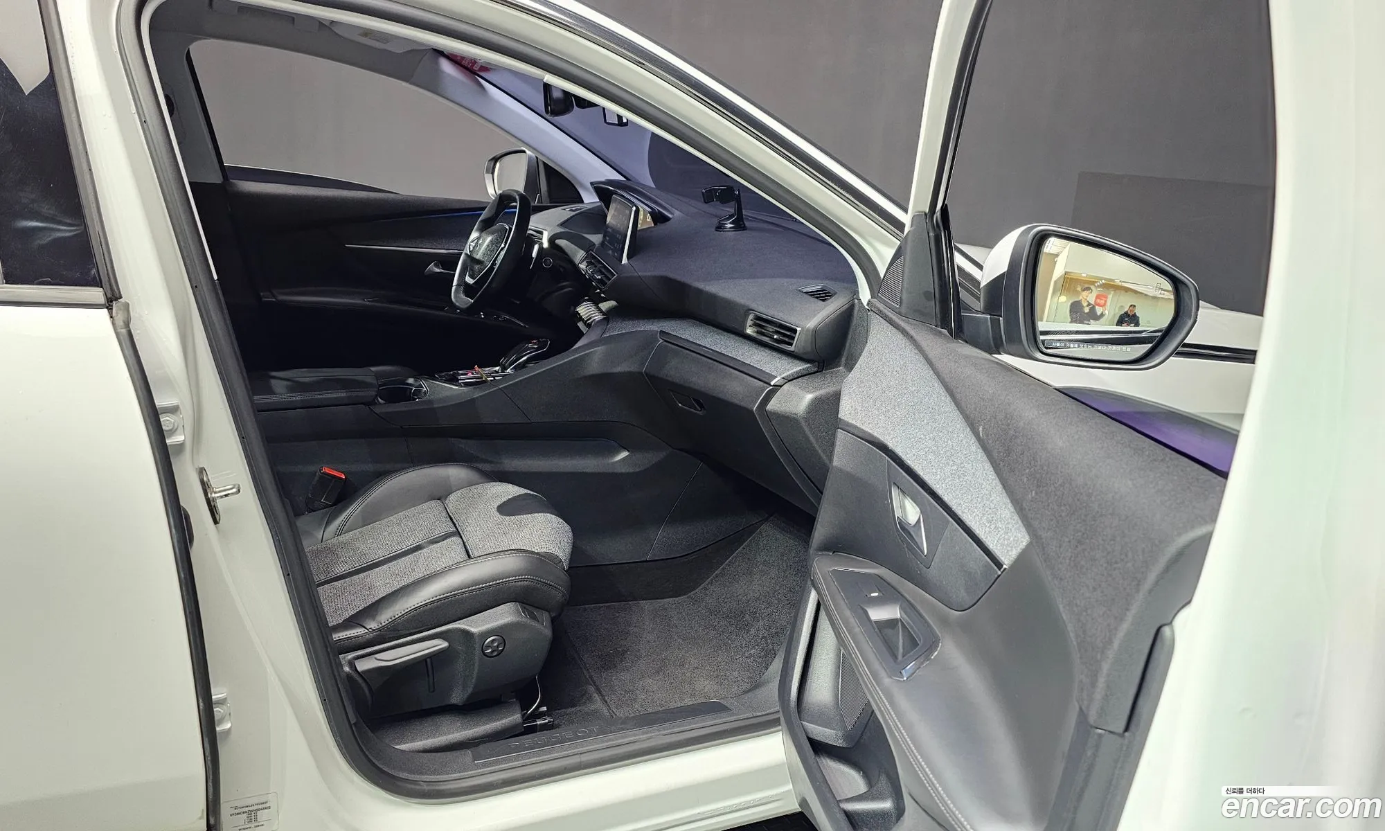 Peugeot 3008 2017 — 19