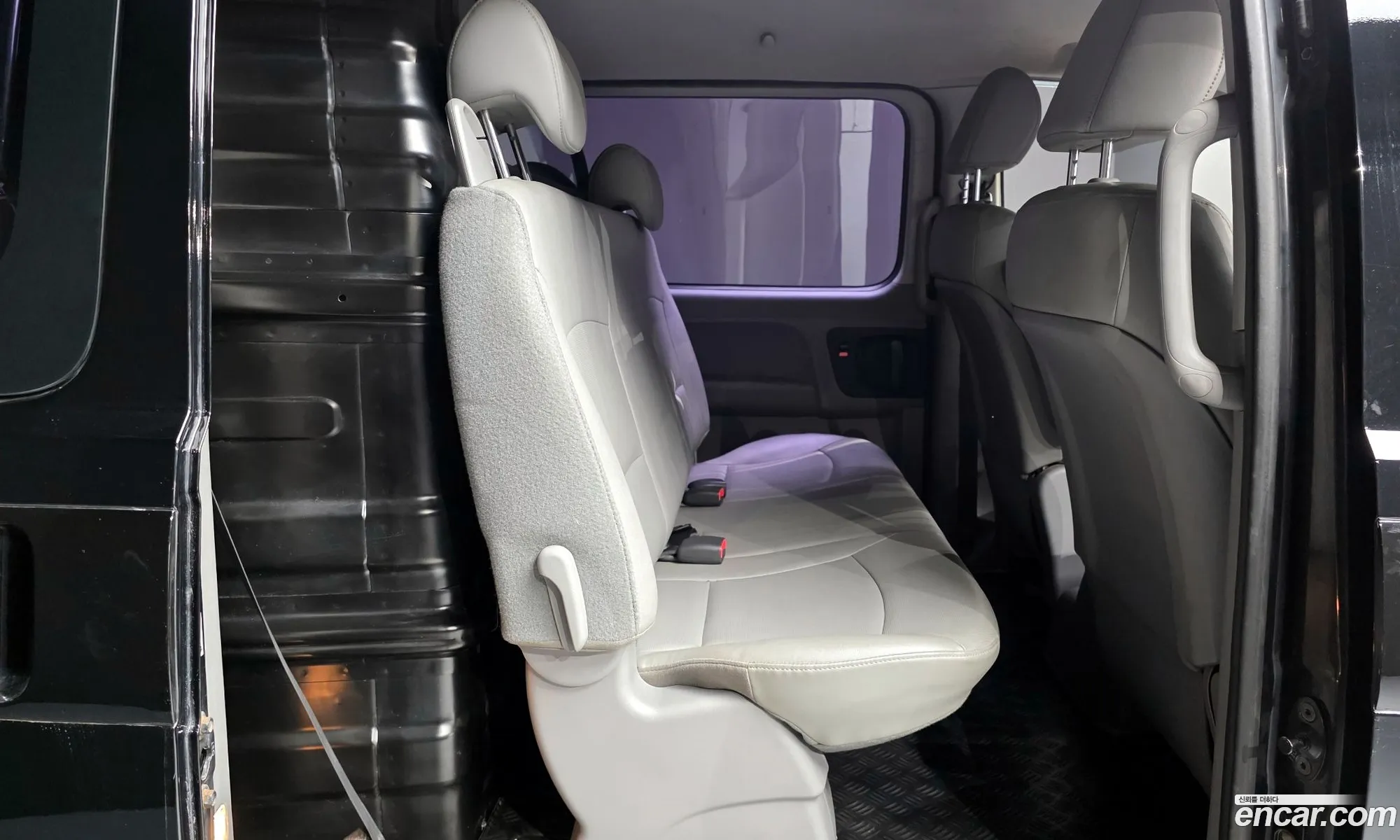 Hyundai Grand Starex 2019 — 13