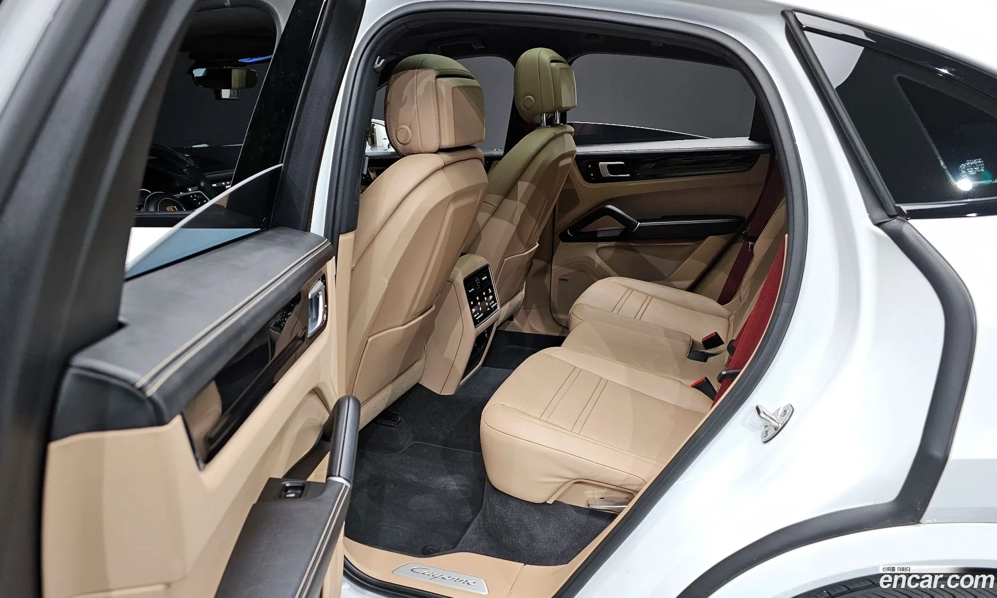 Porsche Cayenne 2021 WP1BA29Y1MDA63938 — 11