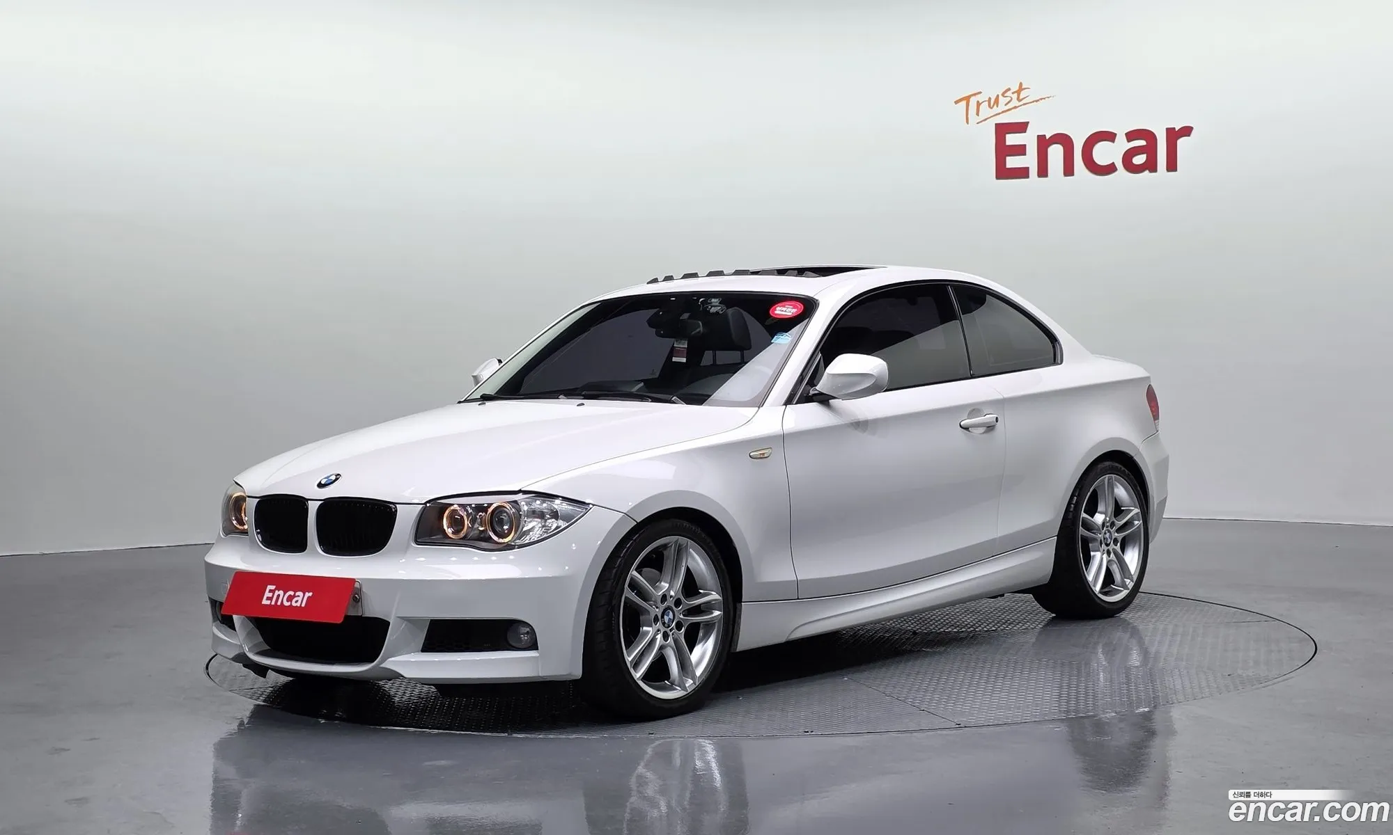 BMW 1 Series 2011 WBAUR3108BVL41334 — 2