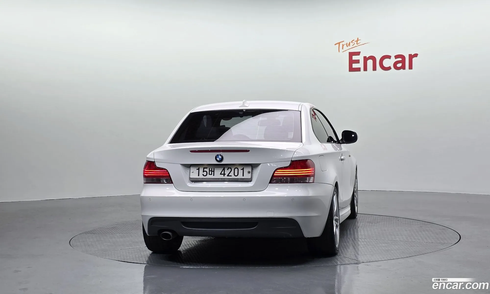BMW 1 Series 2011 WBAUR3108BVL41334 — 11