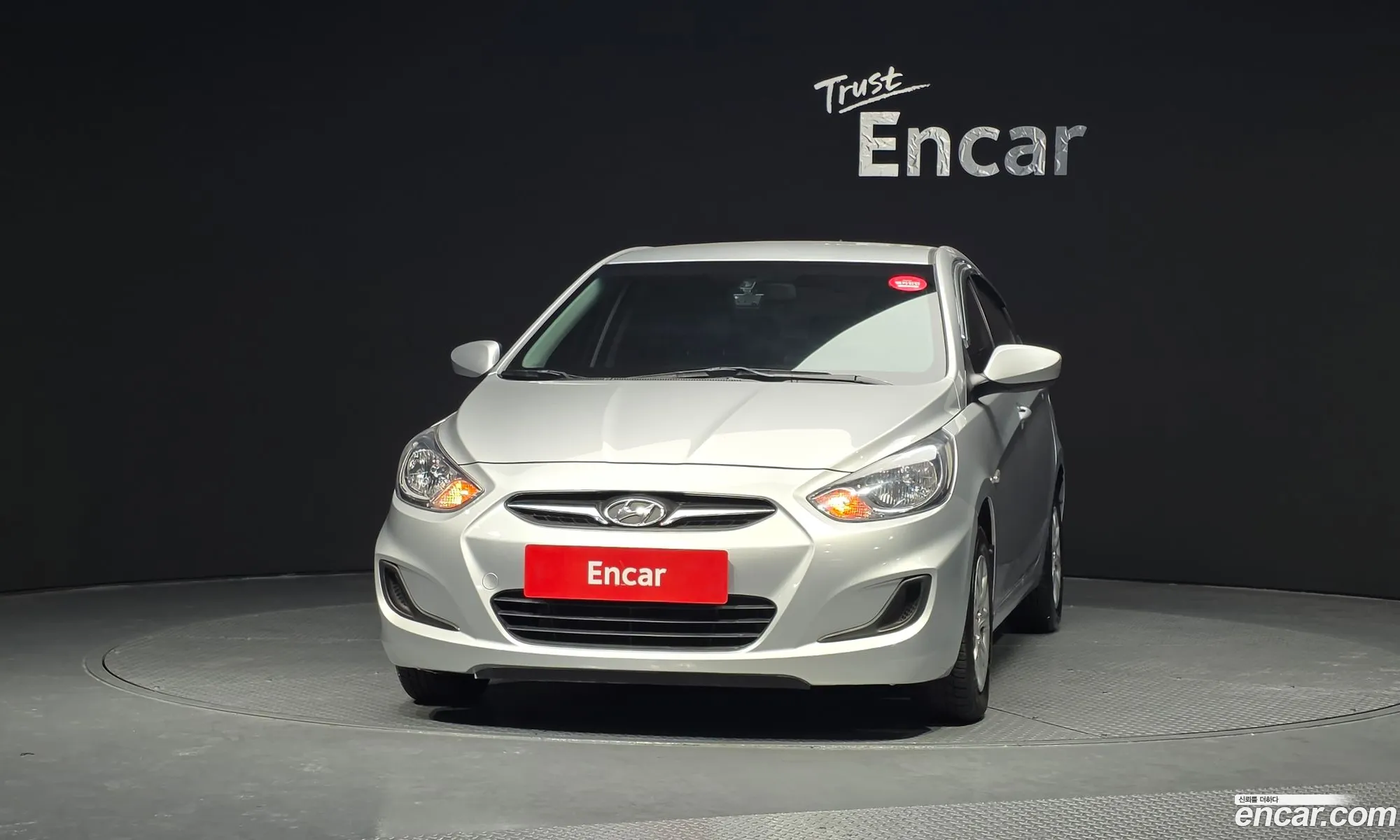 Hyundai Accent 2013 — 14