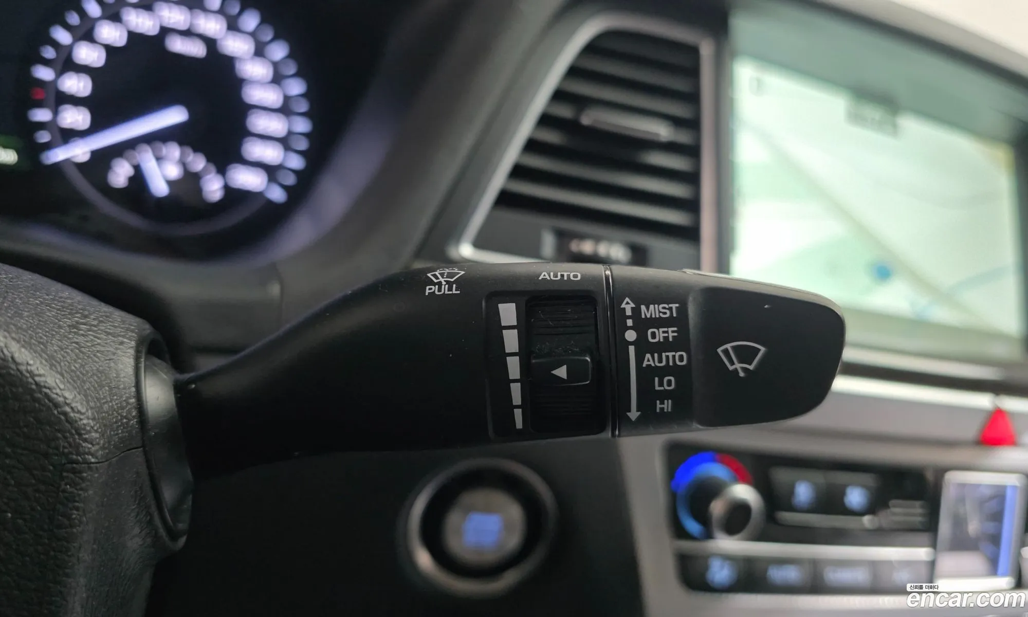 Genesis G80 2017 — 12