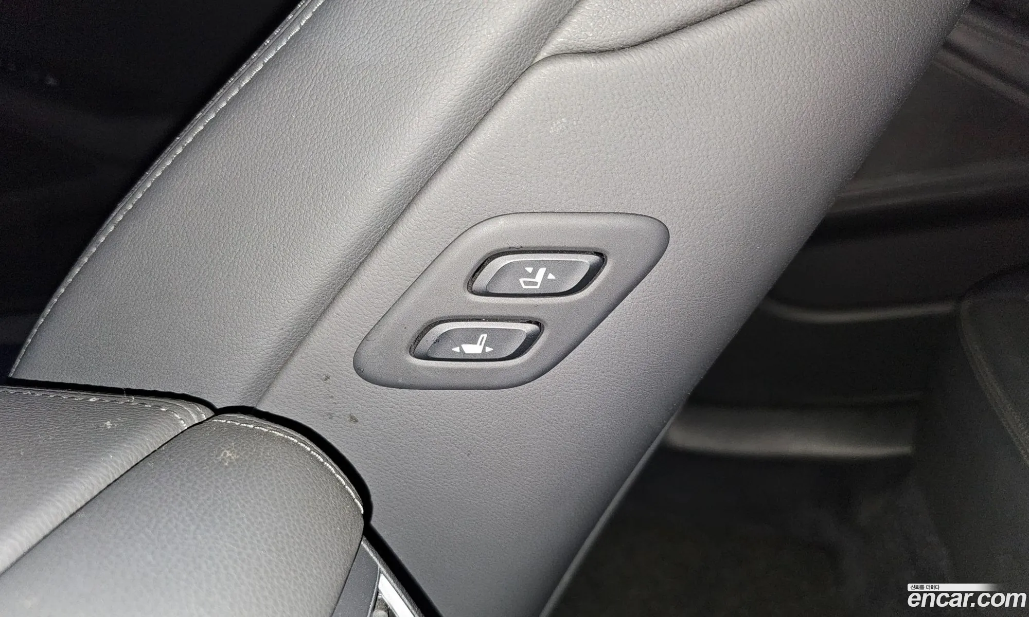 Genesis G80 2017 — 16