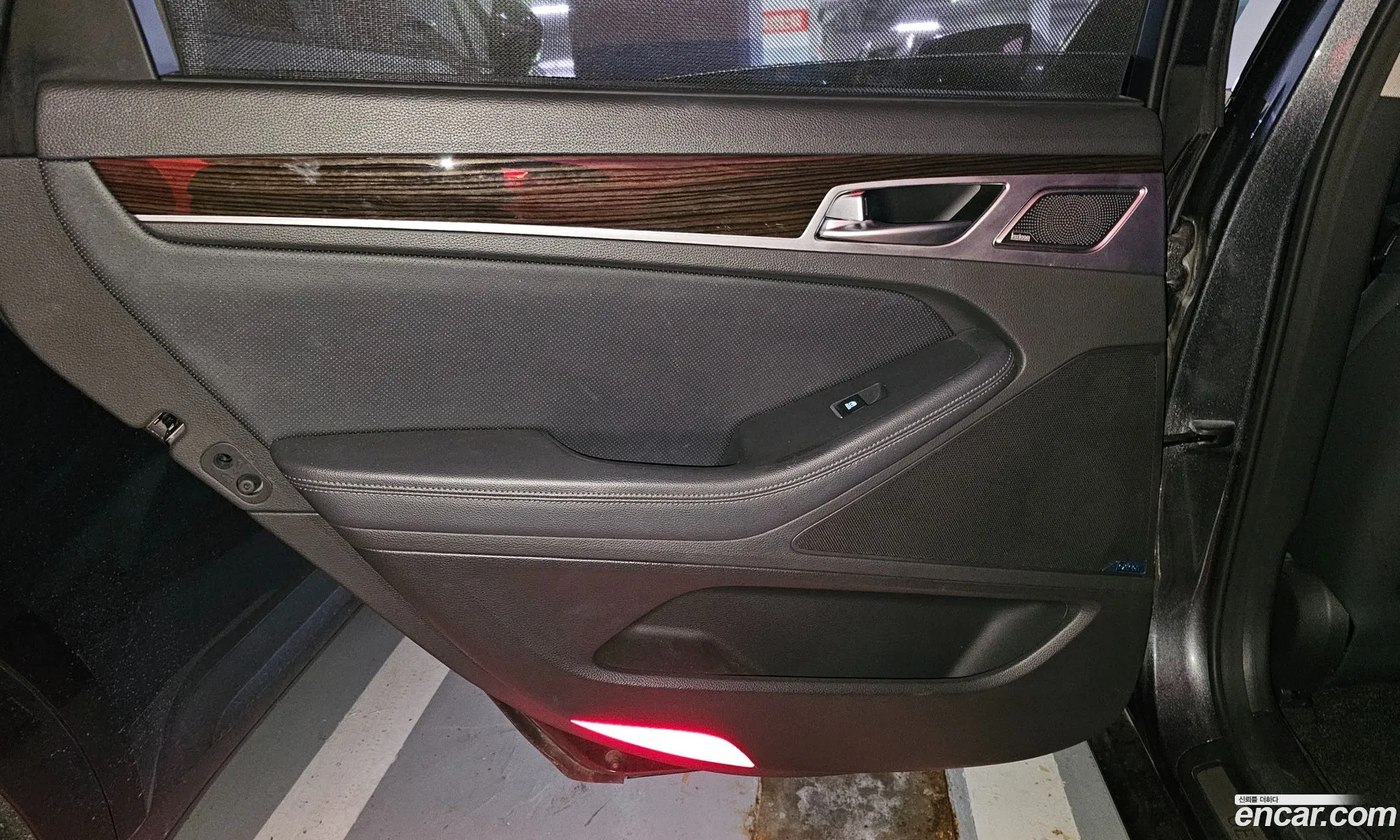 Genesis G80 2017 — 23
