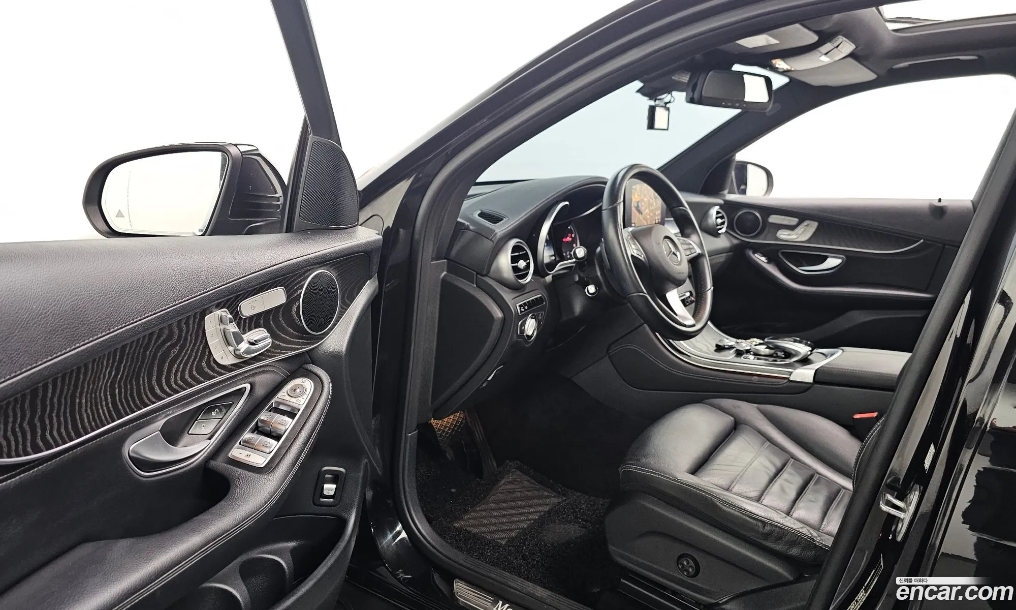 Mercedes-Benz GLC-Class X253 2016 WDC0G0FB2GF089317 — 10