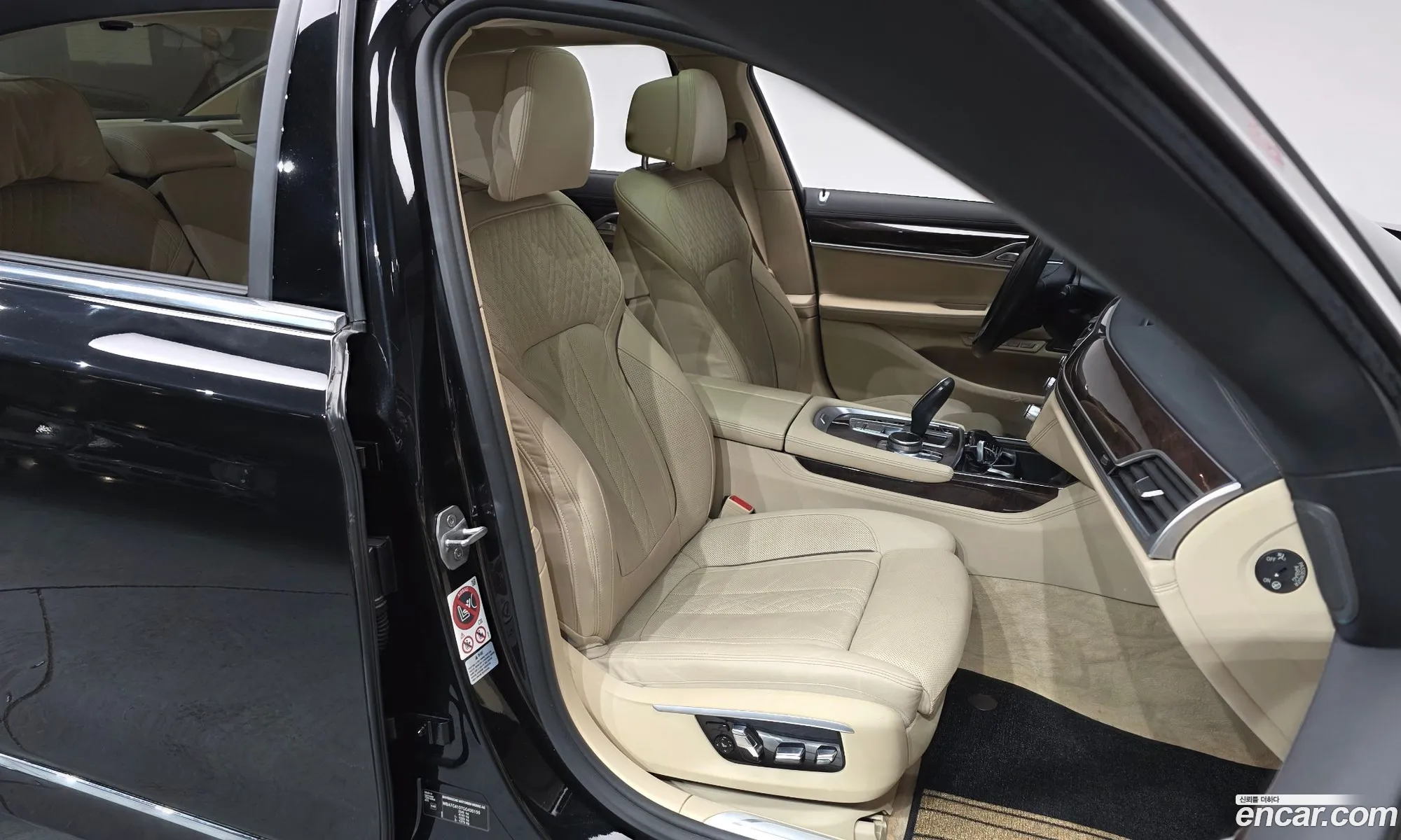 BMW 7 Series 2016 WBA7C4107GG435155 — 4