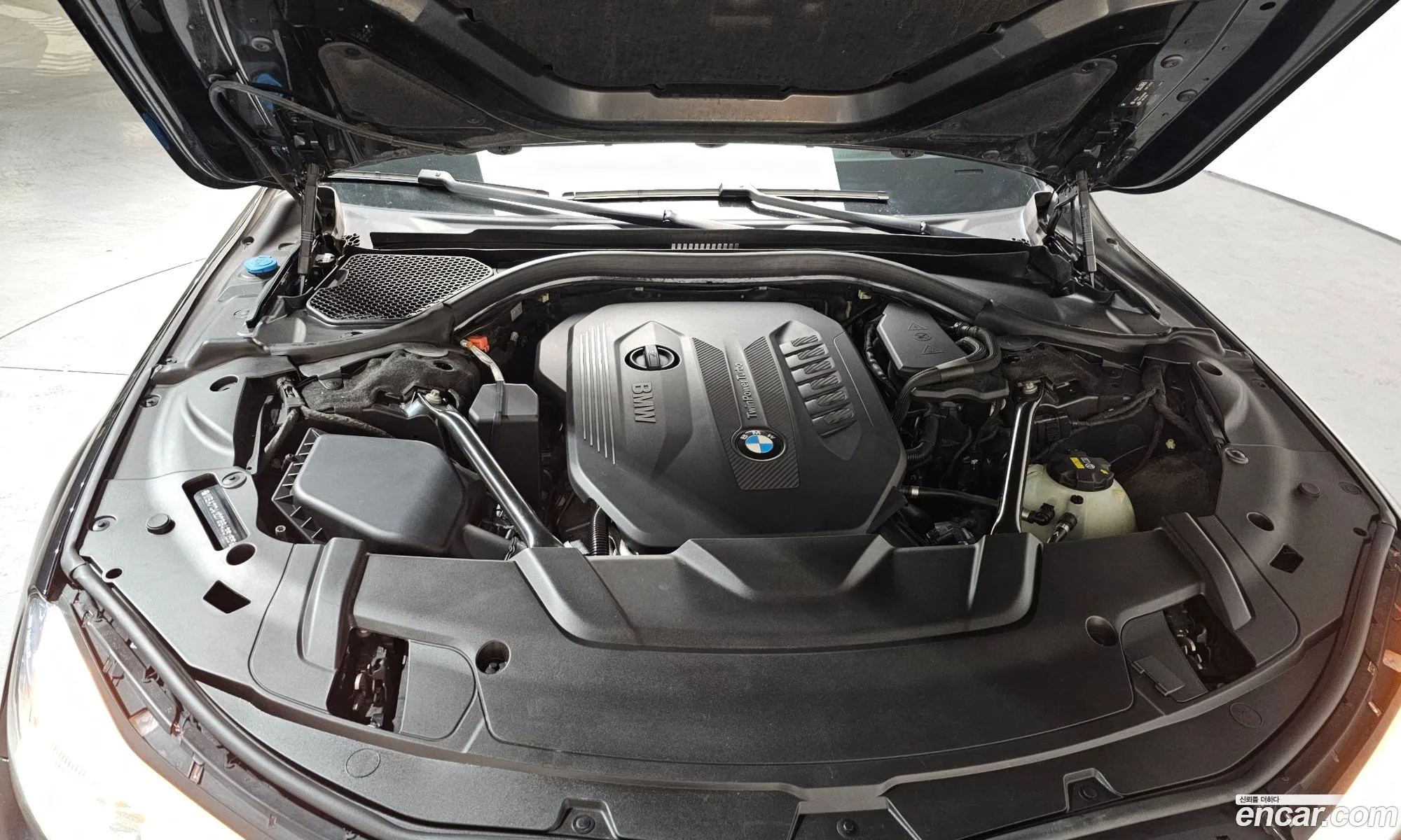 BMW 7 Series 2016 WBA7C4107GG435155 — 19