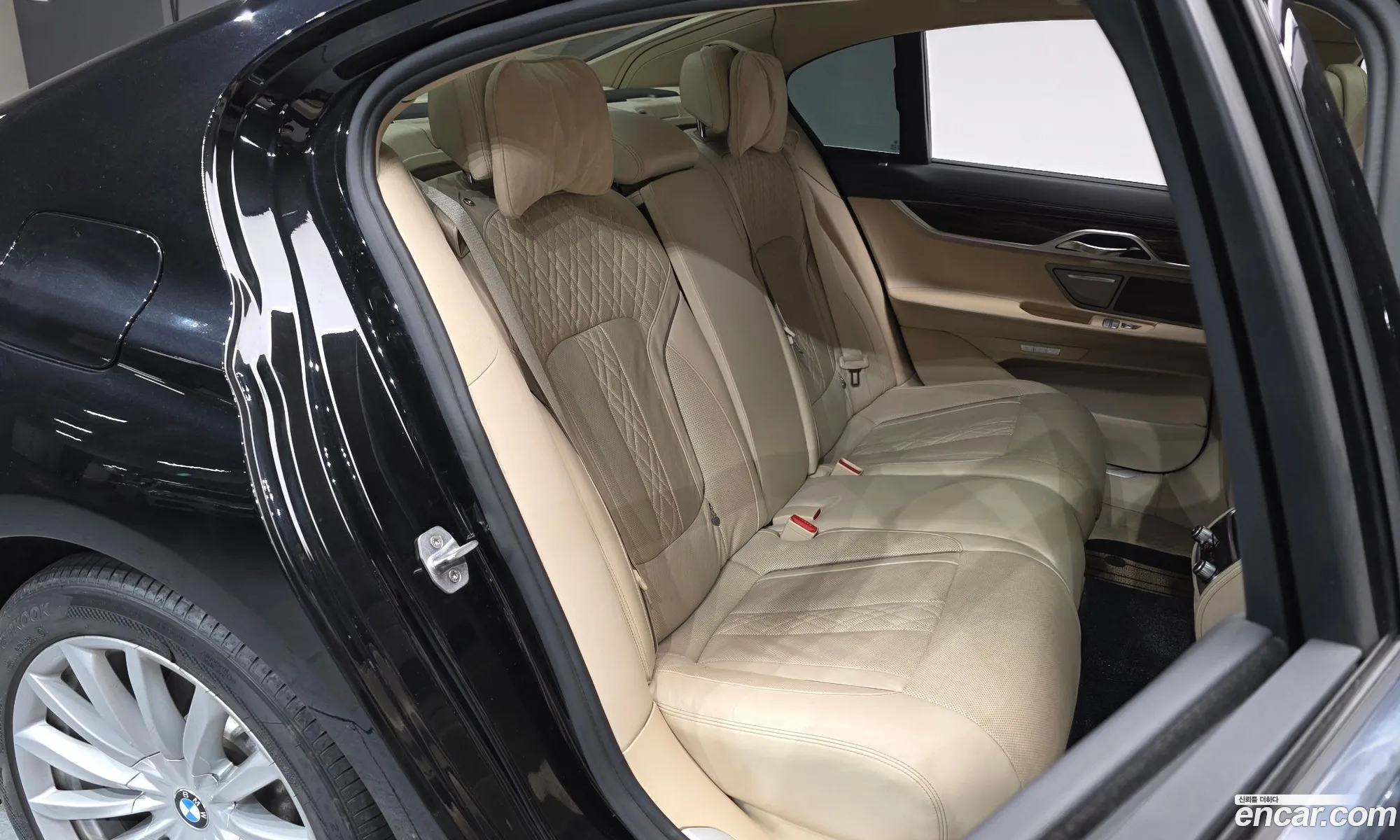 BMW 7 Series 2016 WBA7C4107GG435155 — 15